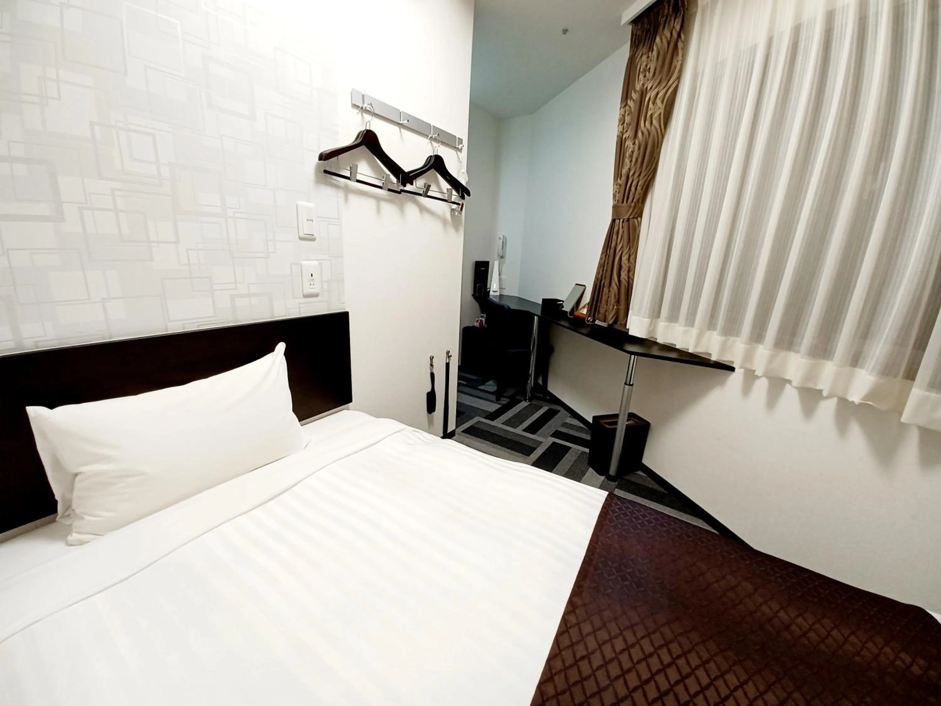 Bedroom, Bed in Akasaka Urban Hotel Annex