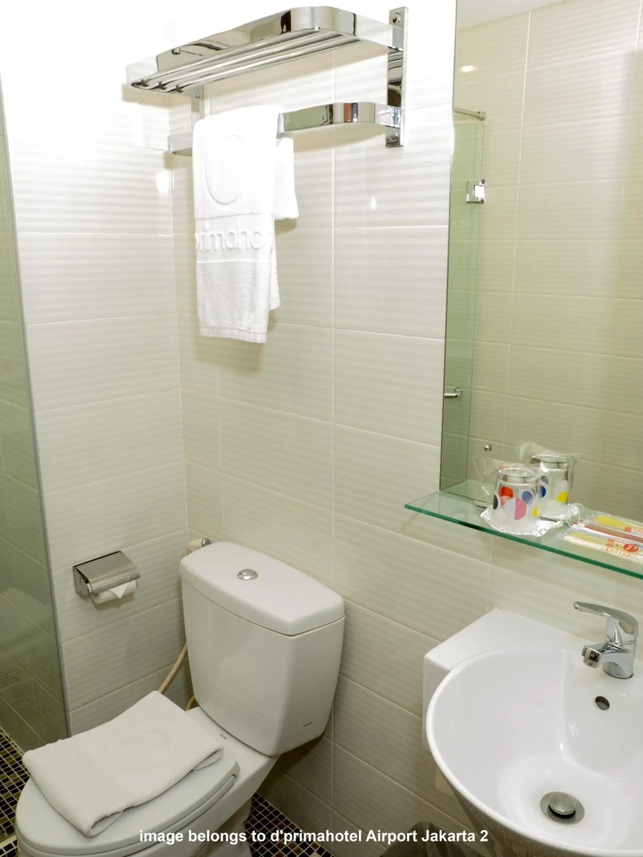 Deluxe Queen Room in d'primahotel Panakkukang Makassar (Formerly Fave Panakkukang) Deluxe Queen Room in d'primahotel Panakkukang Makassar (Formerly Fave Panakkukang)