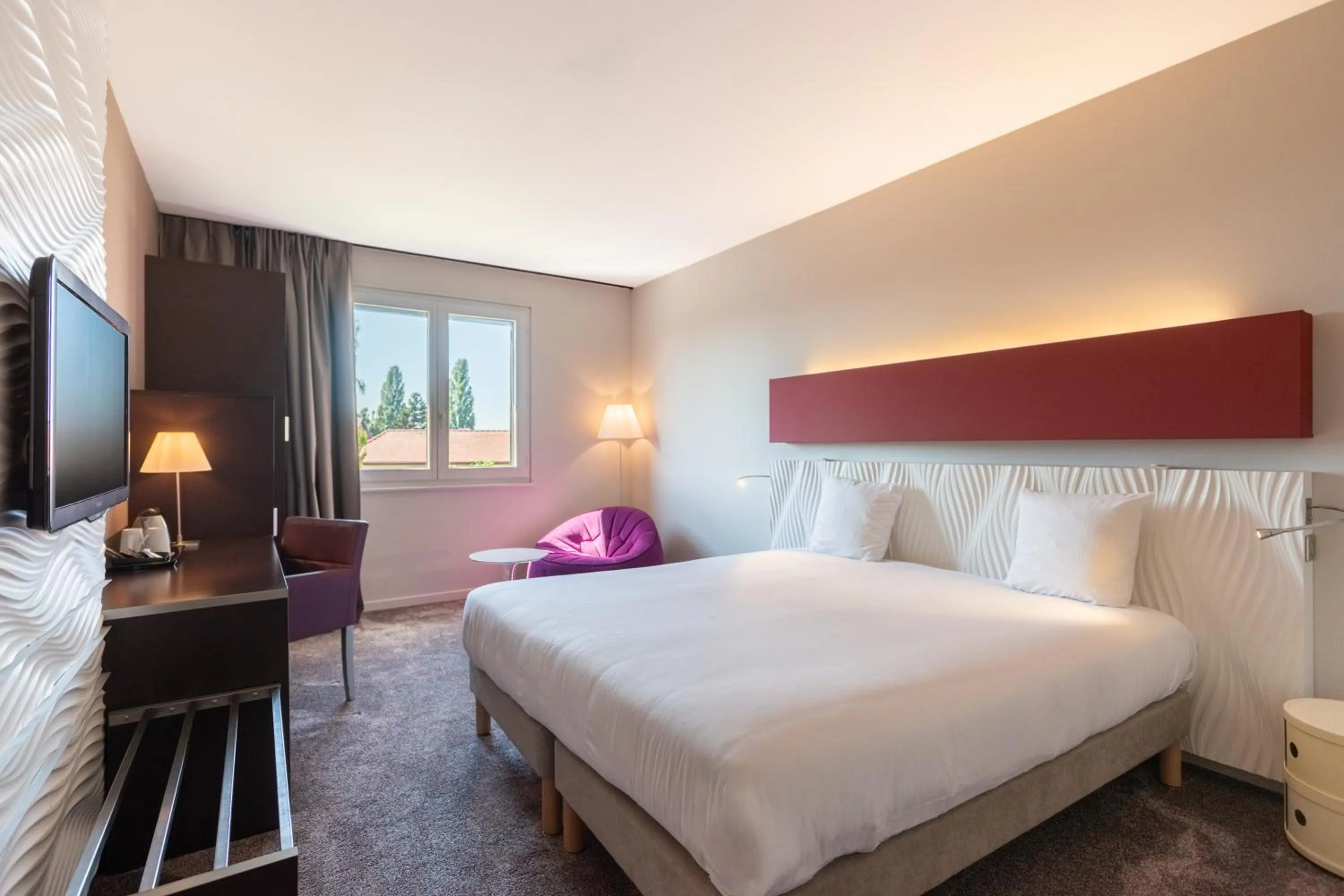 Bedroom, Bed in Hotel L'Europe Colmar, BW Signature Collection