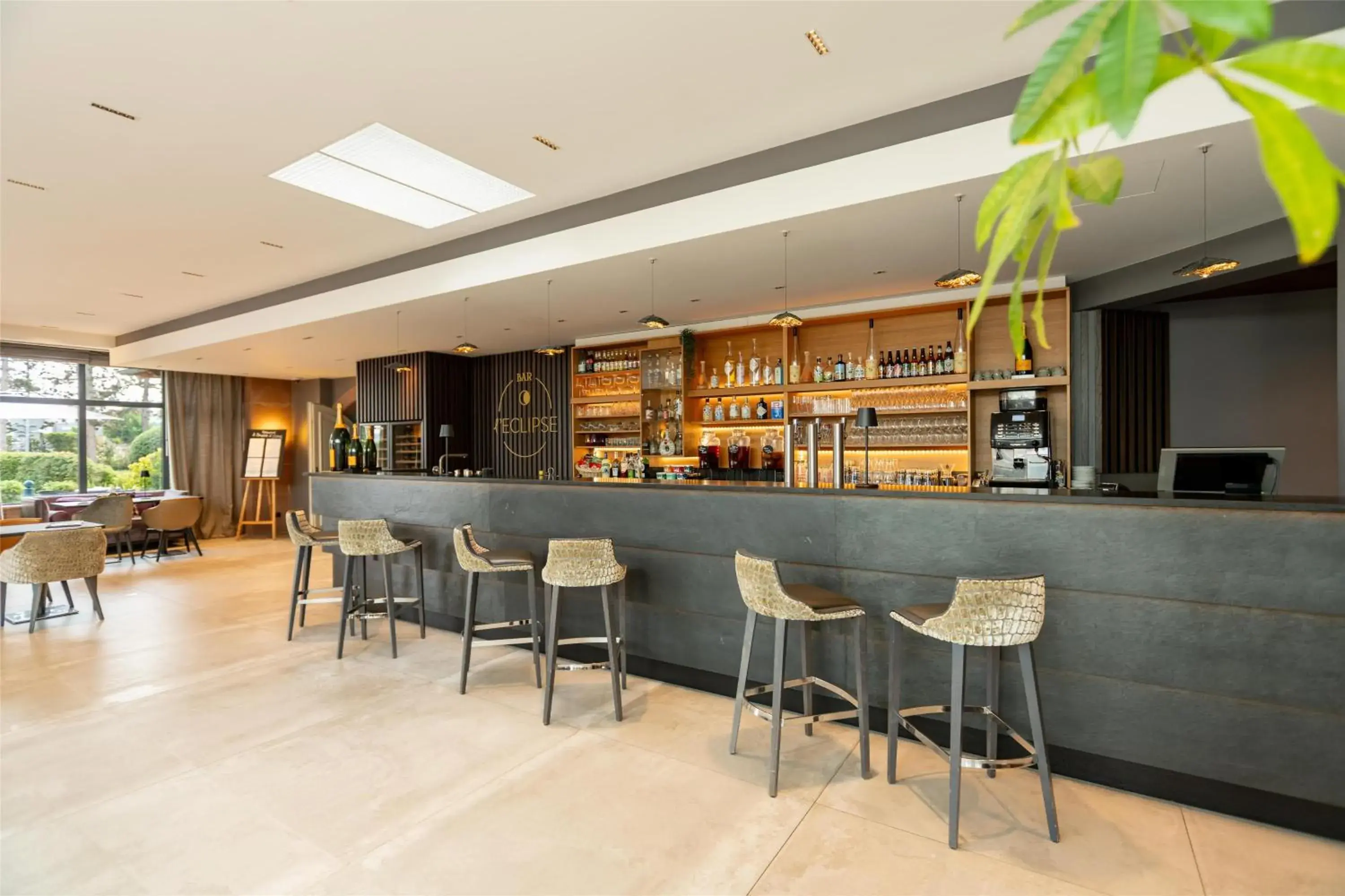 Lounge or bar in Hotel L'Europe Colmar, BW Signature Collection Lounge or bar in Hotel L'Europe Colmar, BW Signature Collection