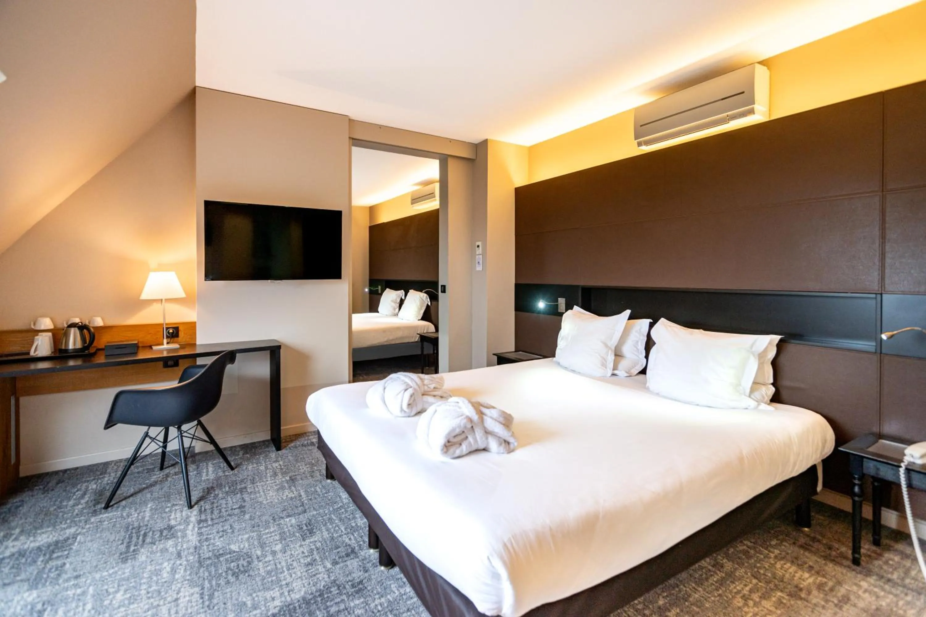 Bedroom, Bed in Hotel L'Europe Colmar, BW Signature Collection