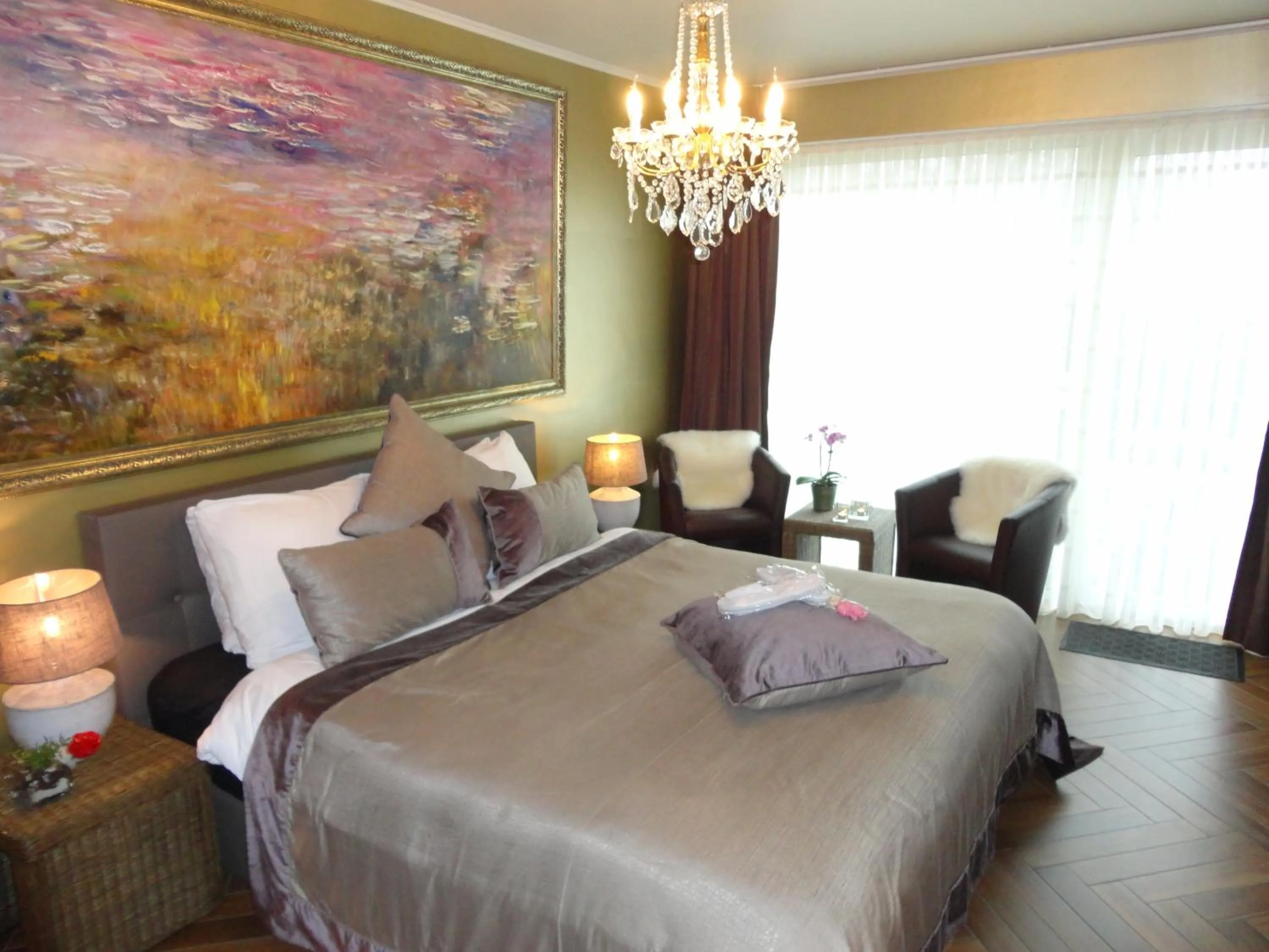 Decorative detail, Bed in Art Of Dreams Deluxe 4 stars