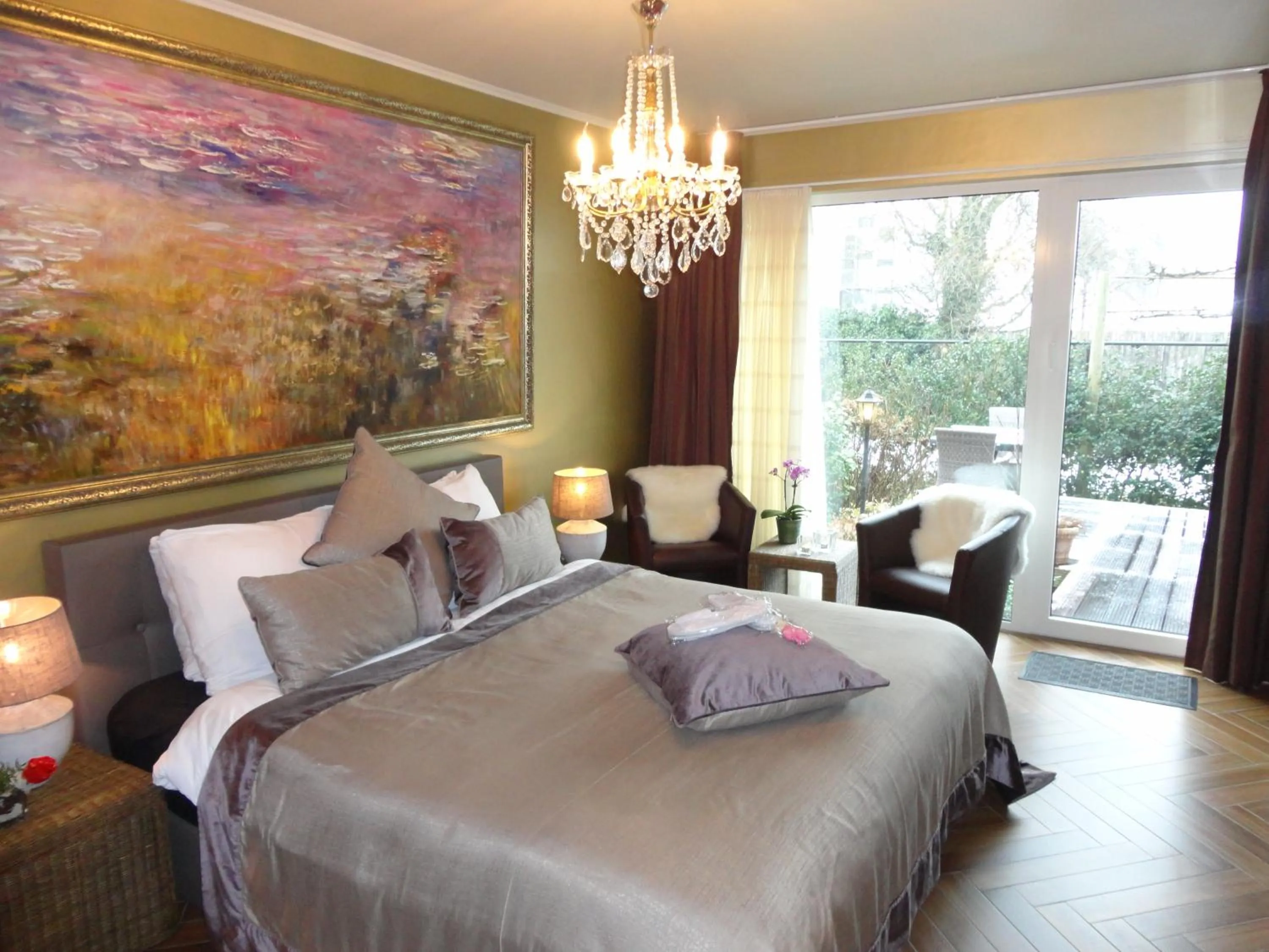 Photo of the whole room, Bed in Art Of Dreams Deluxe 4 stars