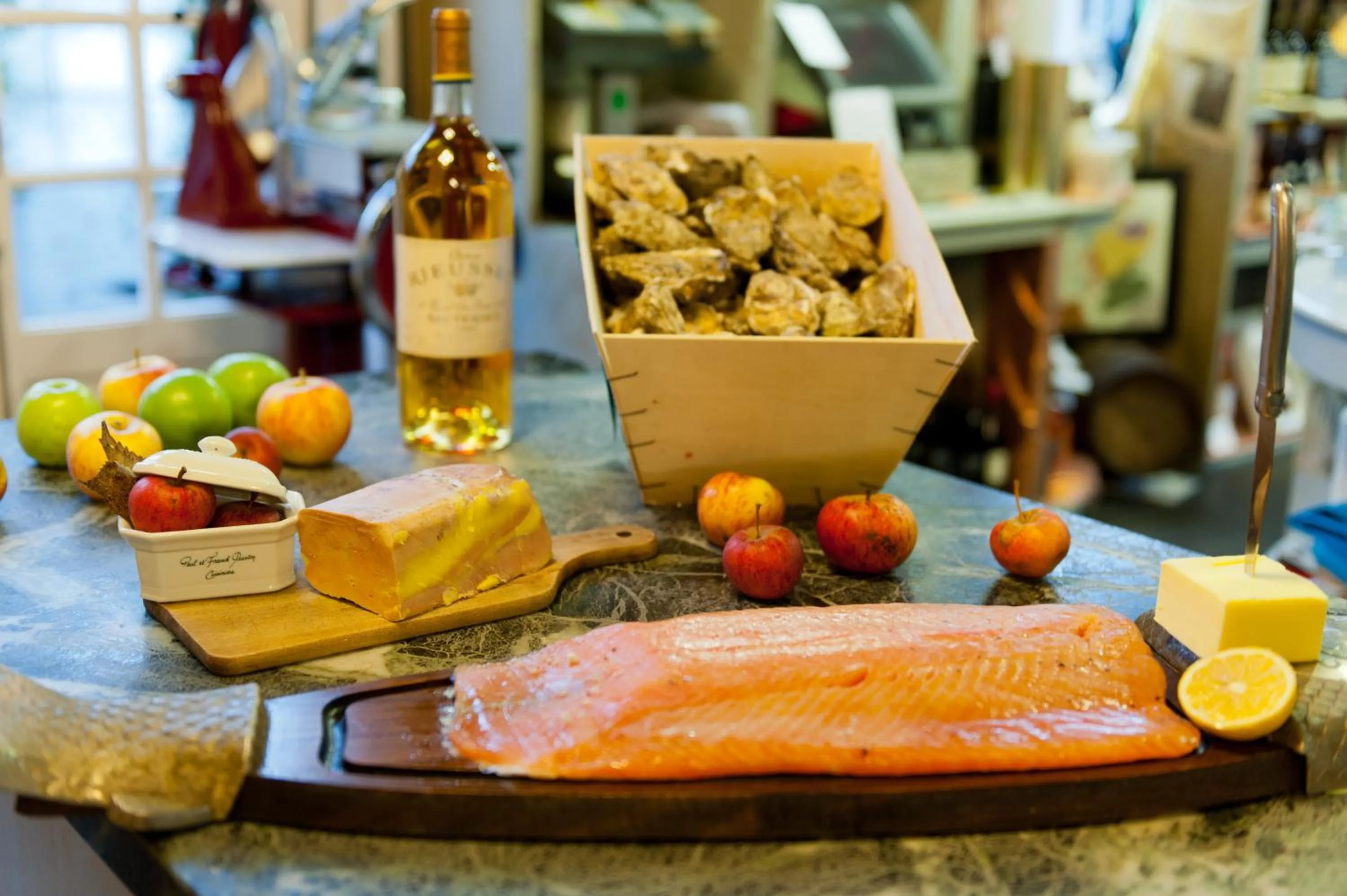 Food and drinks in The Originals Boutique, Hôtel Ô Gayot, Bagnoles-de-l'Orne