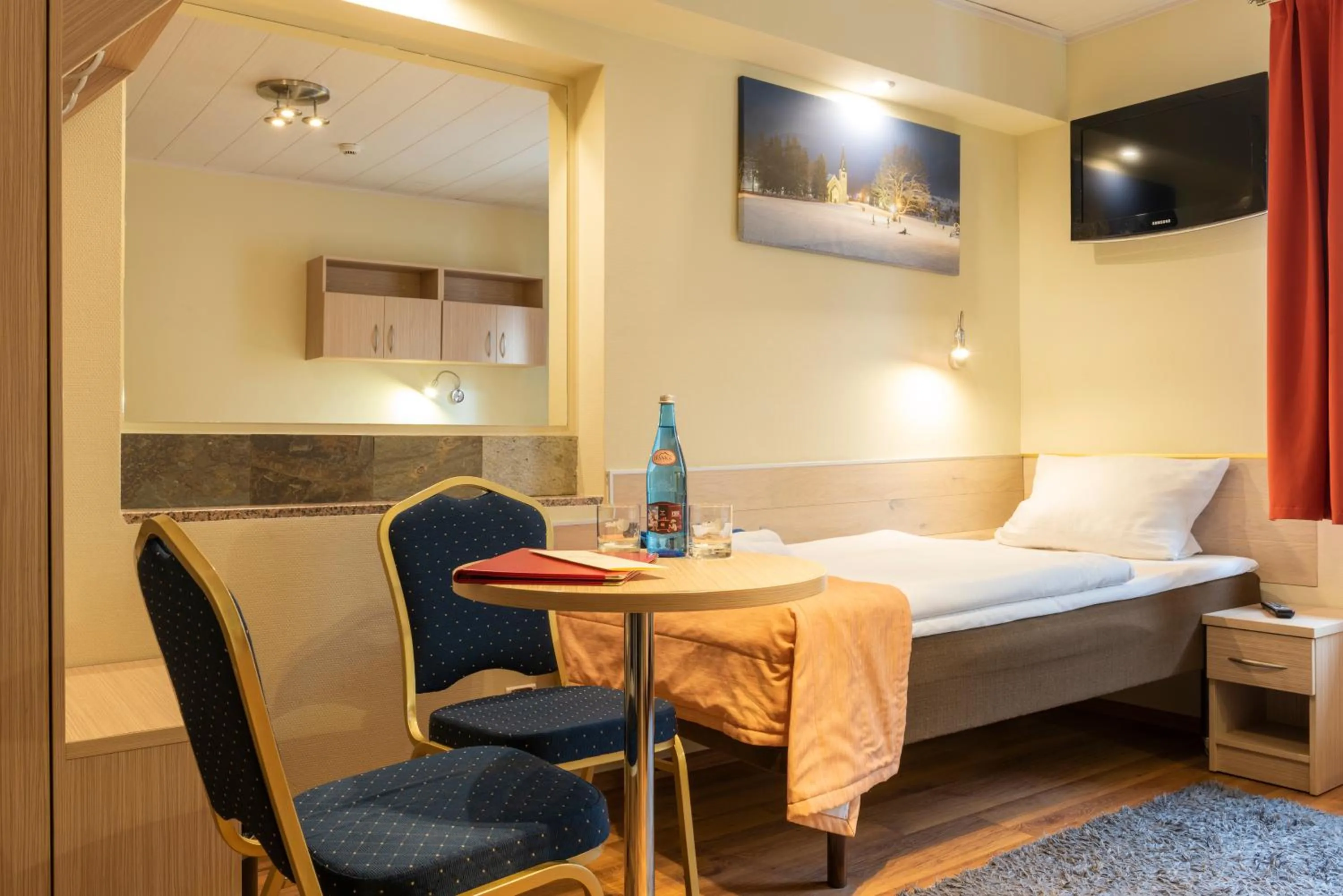Photo of the whole room, Bed in Hanka Relax & Spa