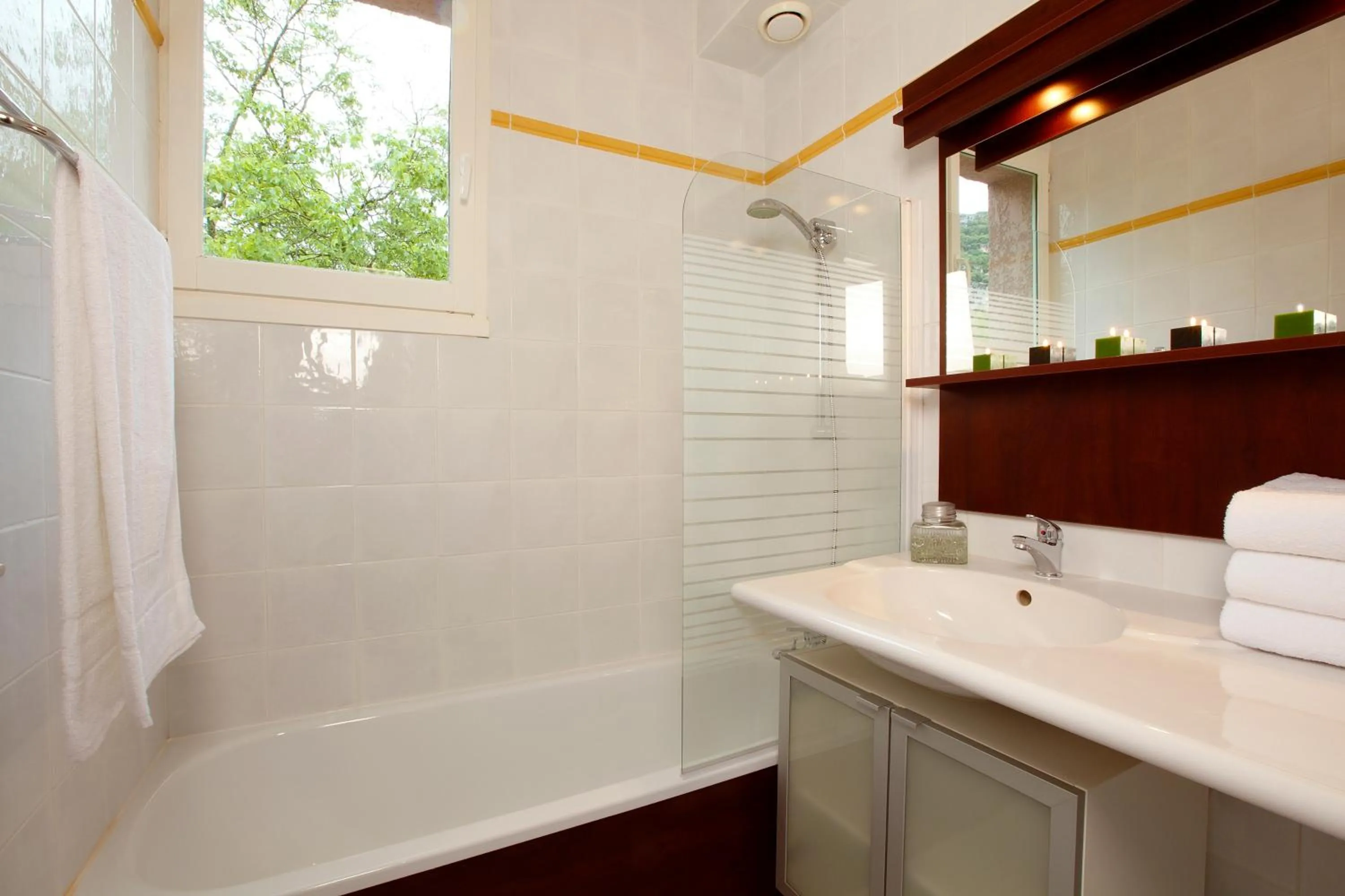 Bathroom in Vacancéole - Le Domaine de Chames - Pont d'Arc