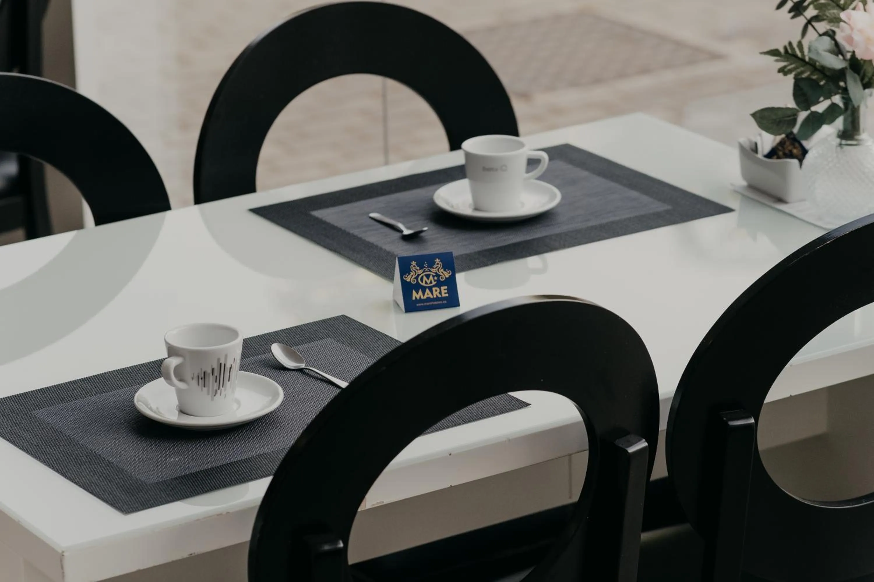 Dining area in Mare Hotel