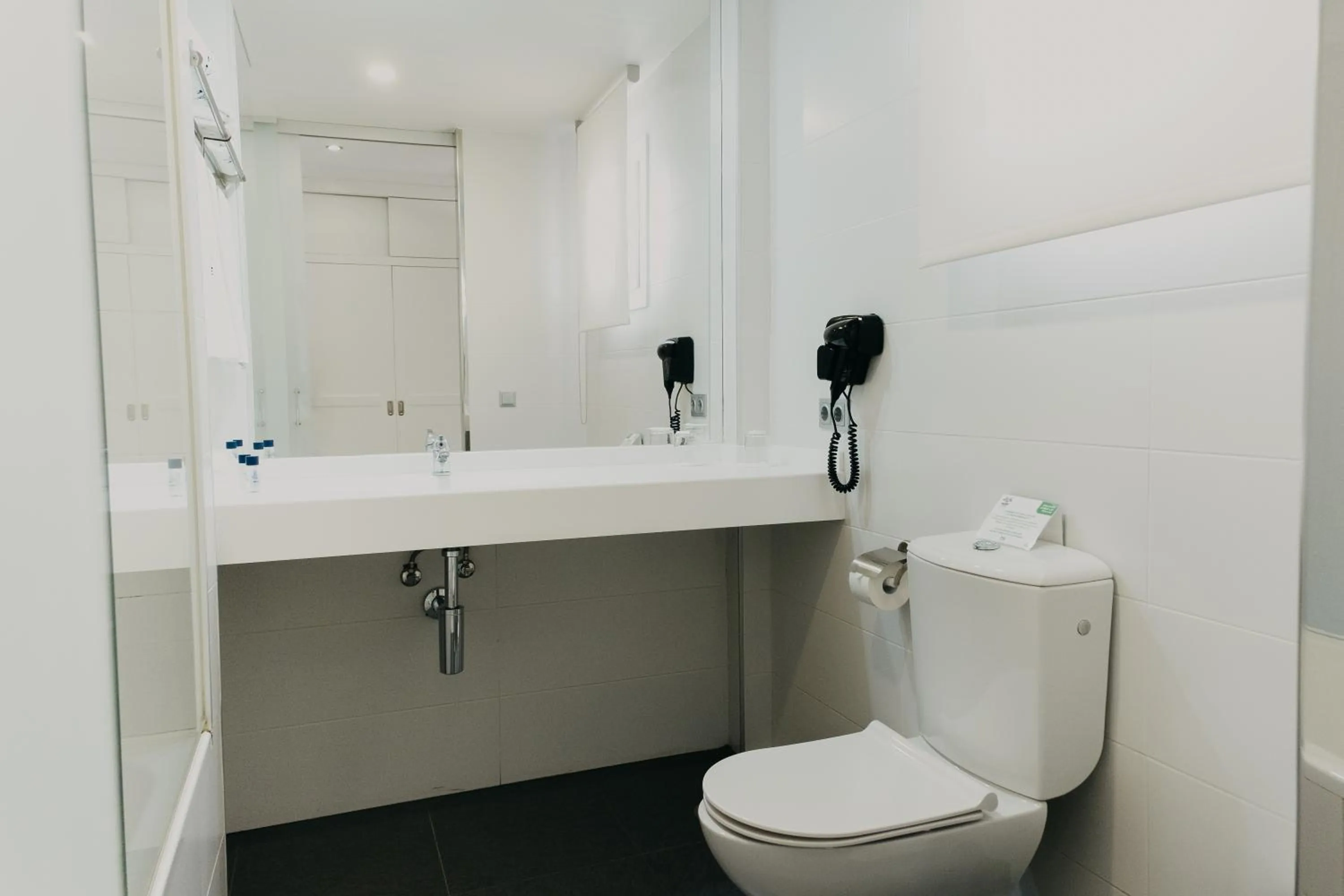 Toilet in Mare Hotel