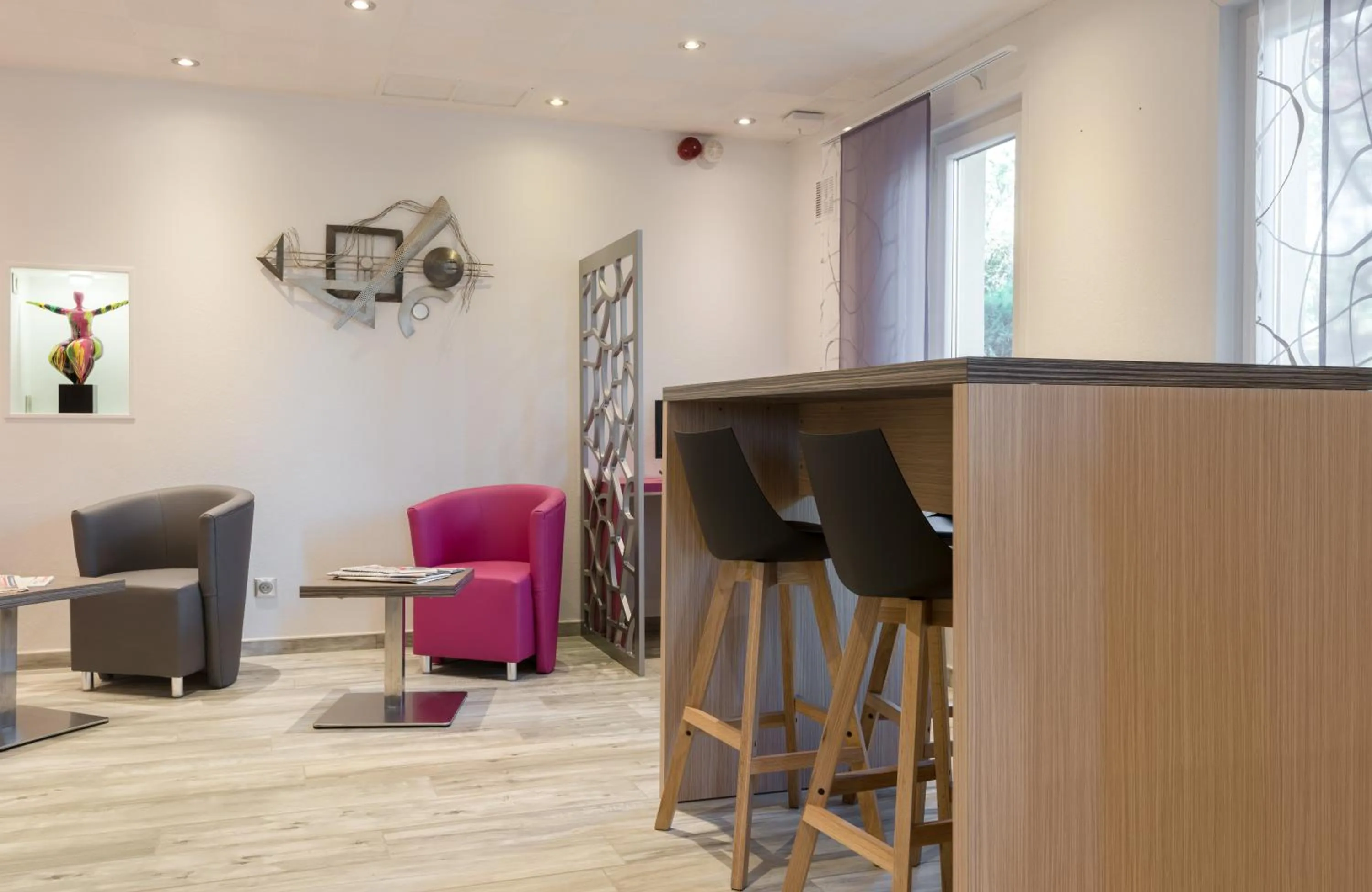 Lounge or bar in Kyriad Nancy Sud - Ludres