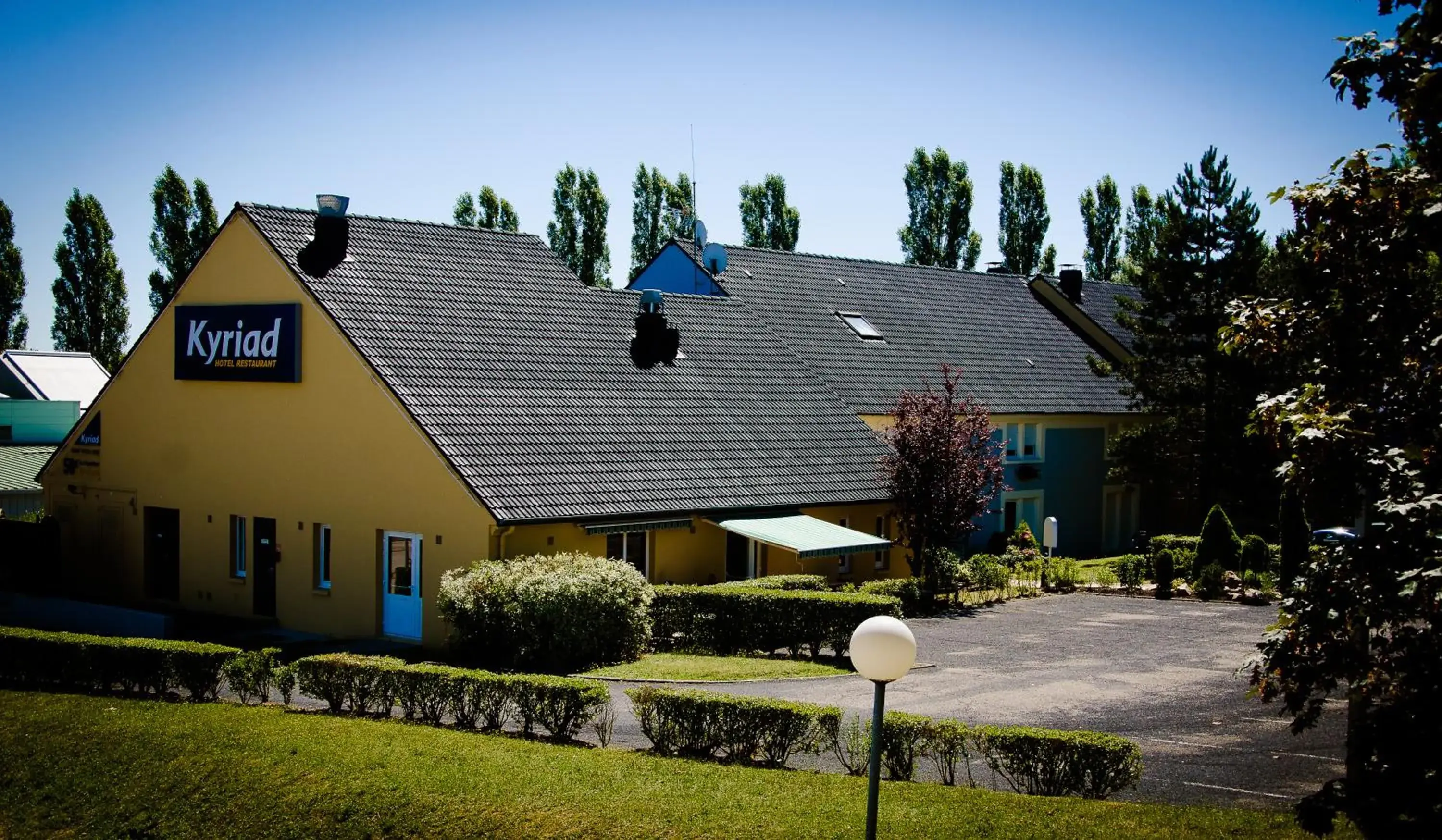 Property building in Kyriad Nancy Sud - Ludres Property building in Kyriad Nancy Sud - Ludres