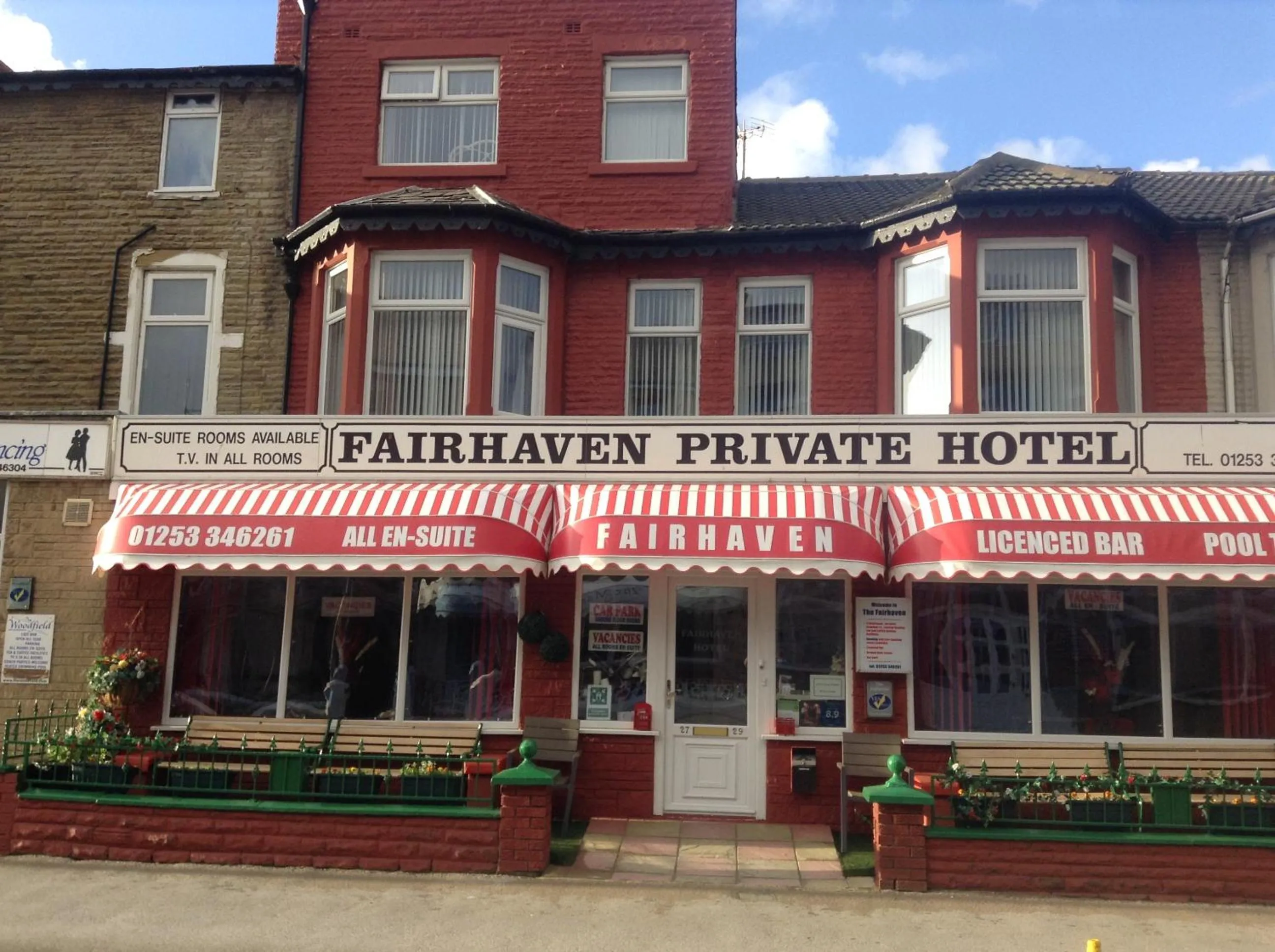 Facade/entrance in Fairhaven Hotel on Woodfield Road