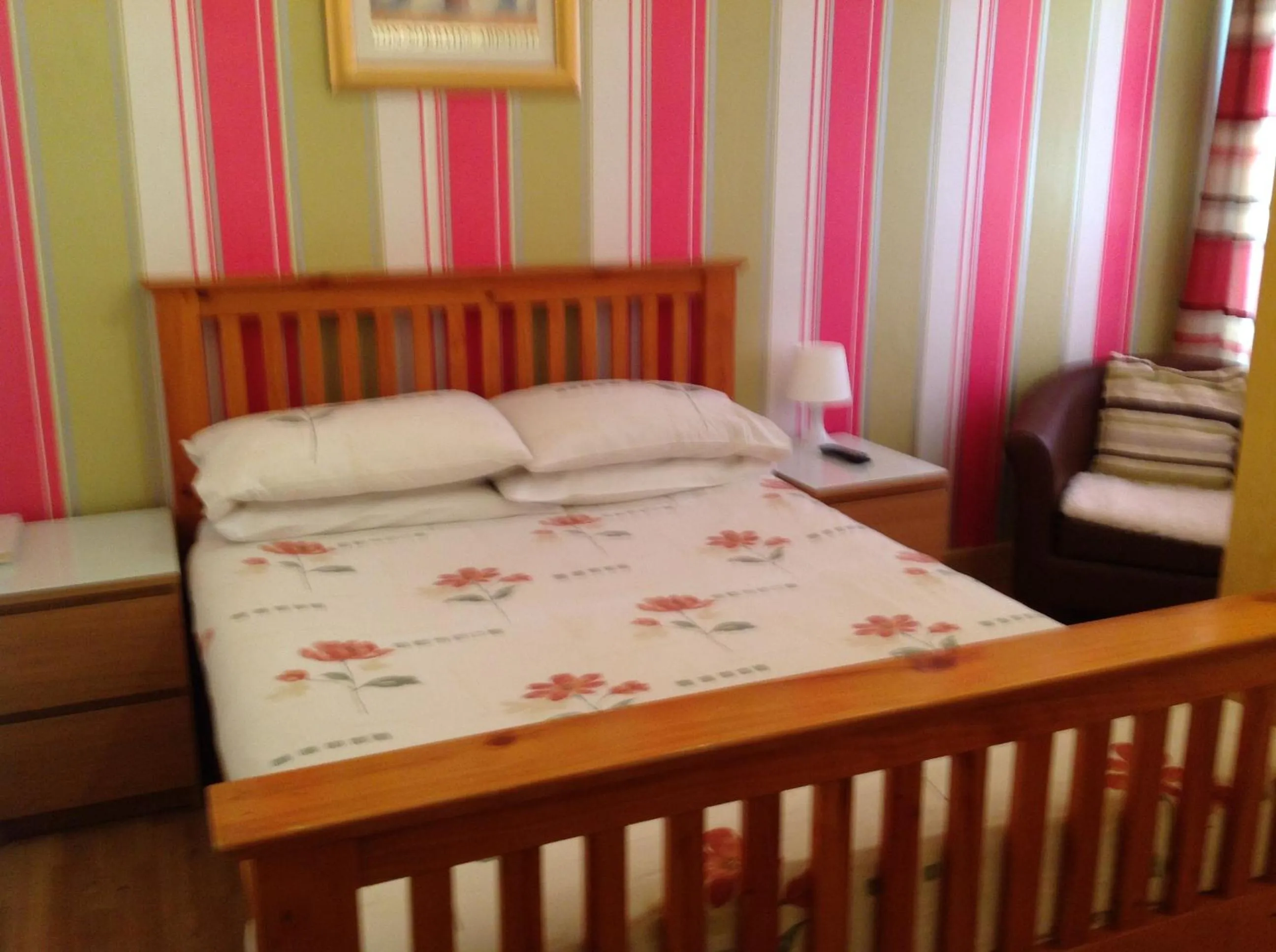 Photo of the whole room, Bed in Fairhaven Hotel on Woodfield Road