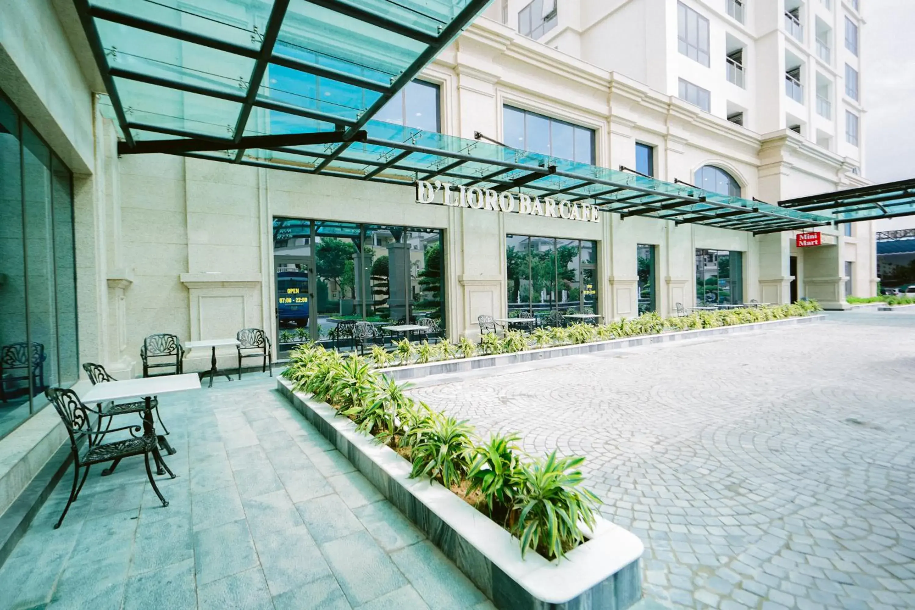 Lounge or bar in D'Lioro Hotel & Resort Lounge or bar in D'Lioro Hotel & Resort