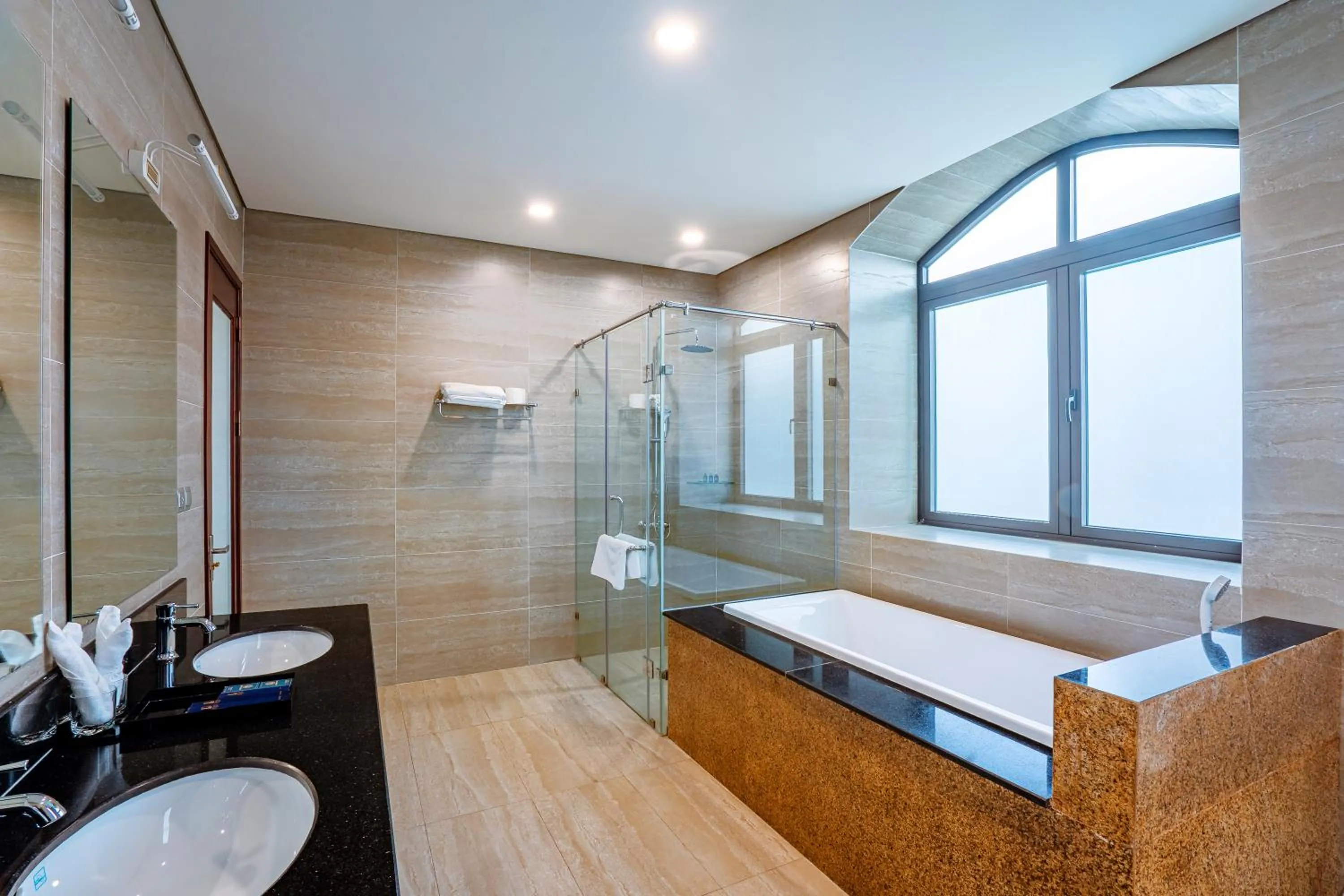 Bath in D'Lioro Hotel & Resort