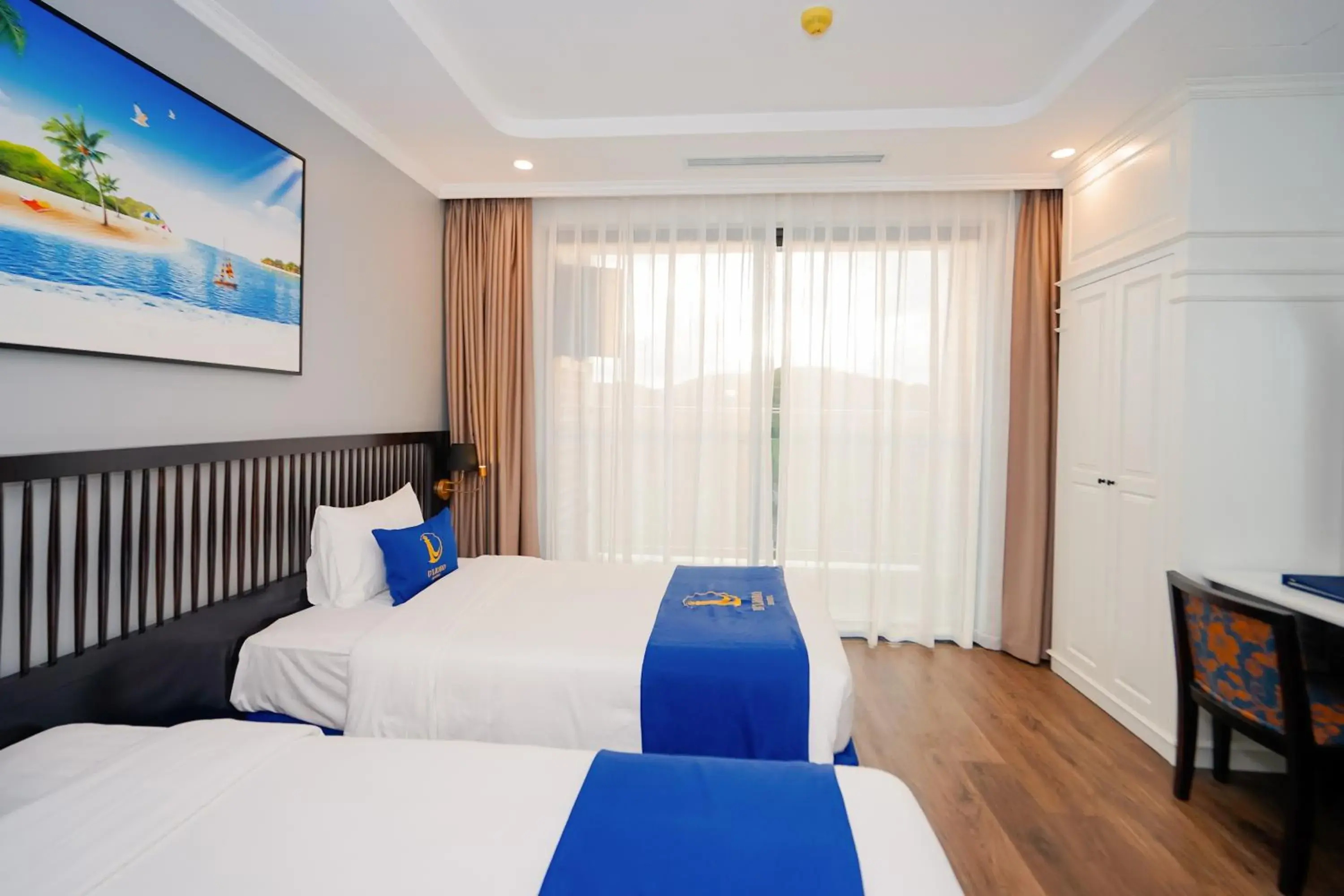 Suite with Balcony in D'Lioro Hotel & Resort Suite with Balcony in D'Lioro Hotel & Resort