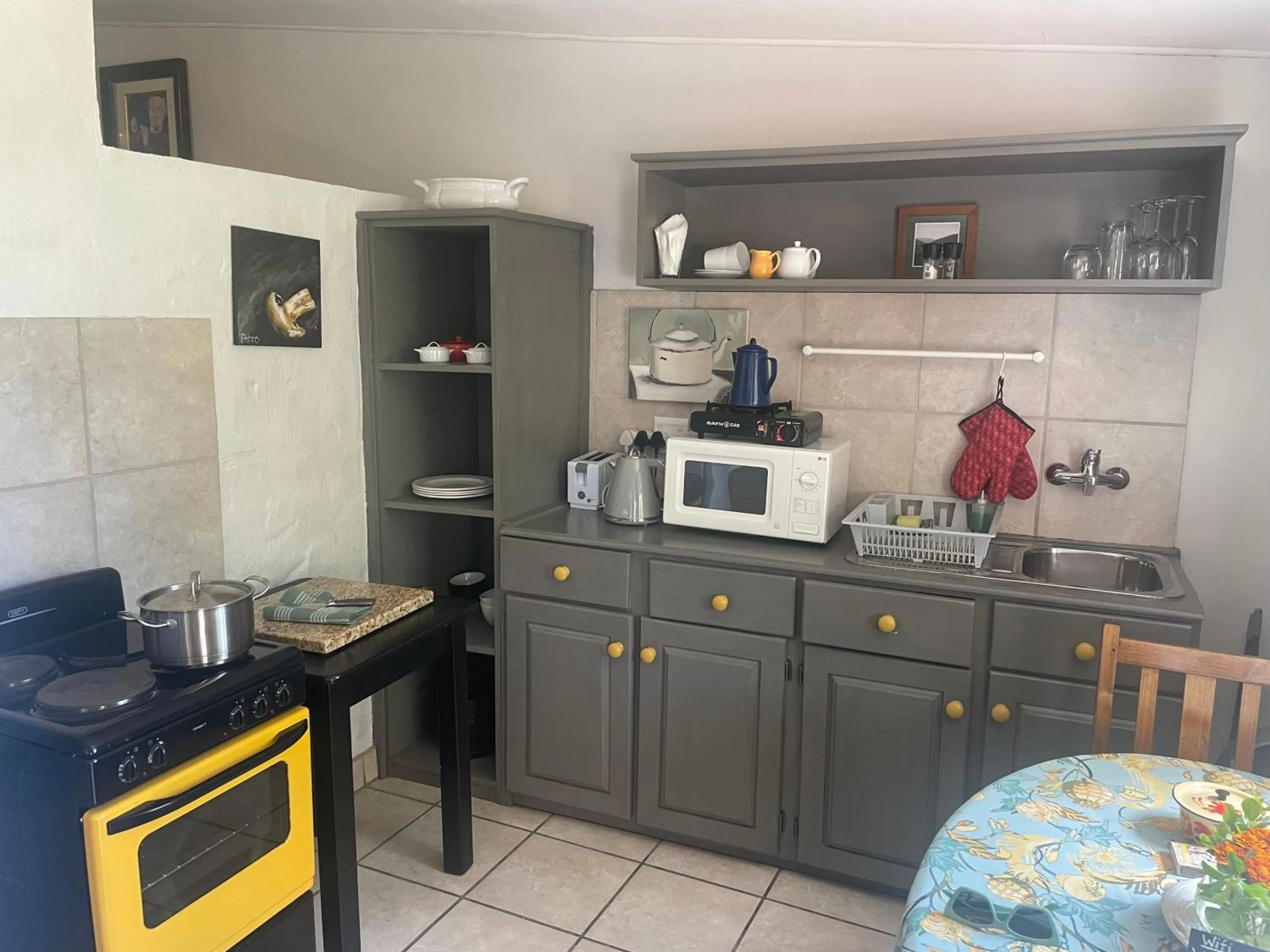 kitchen in Yellow House Prince Albert