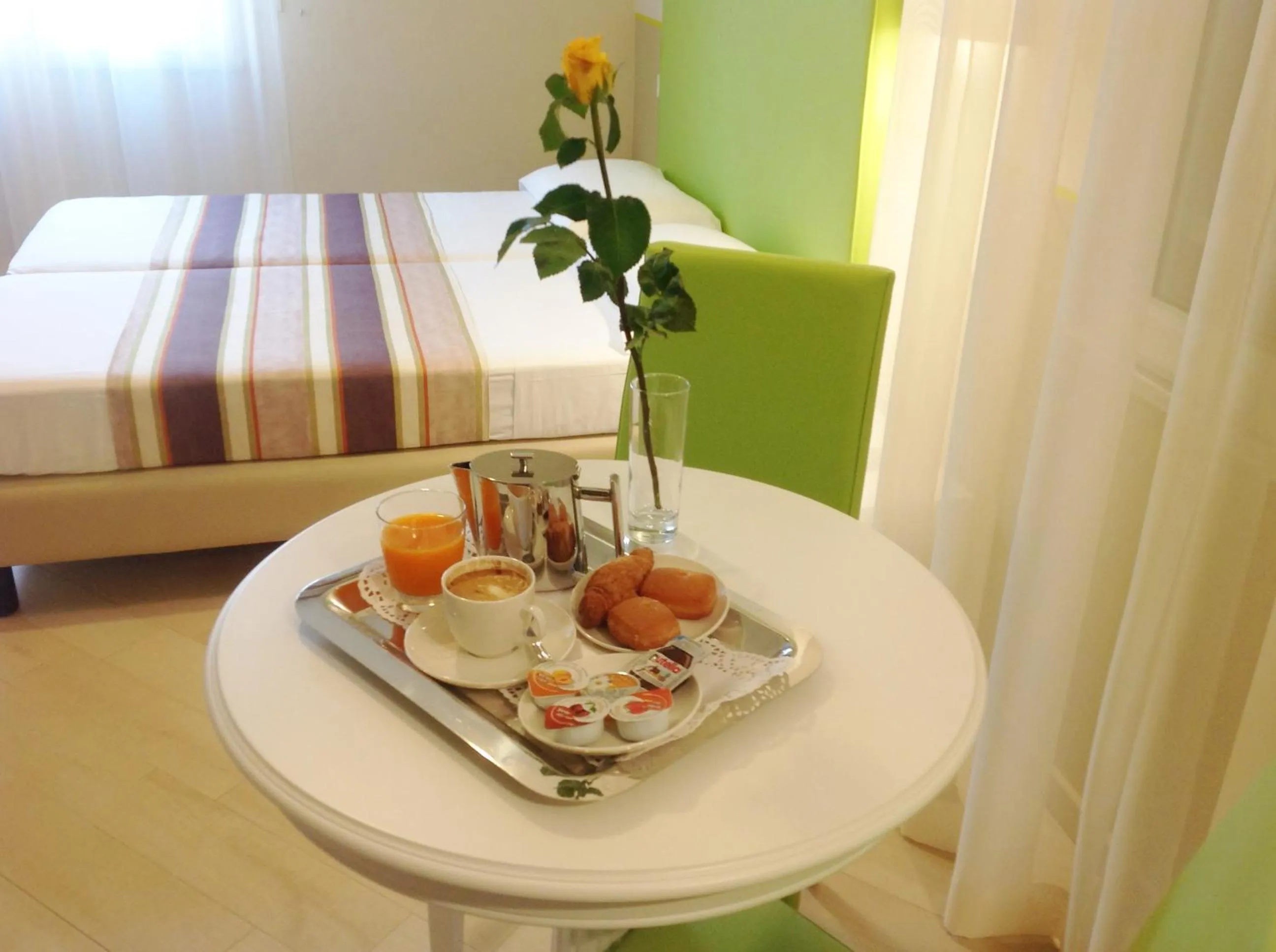 Bedroom, Bed in Hotel Souvenir