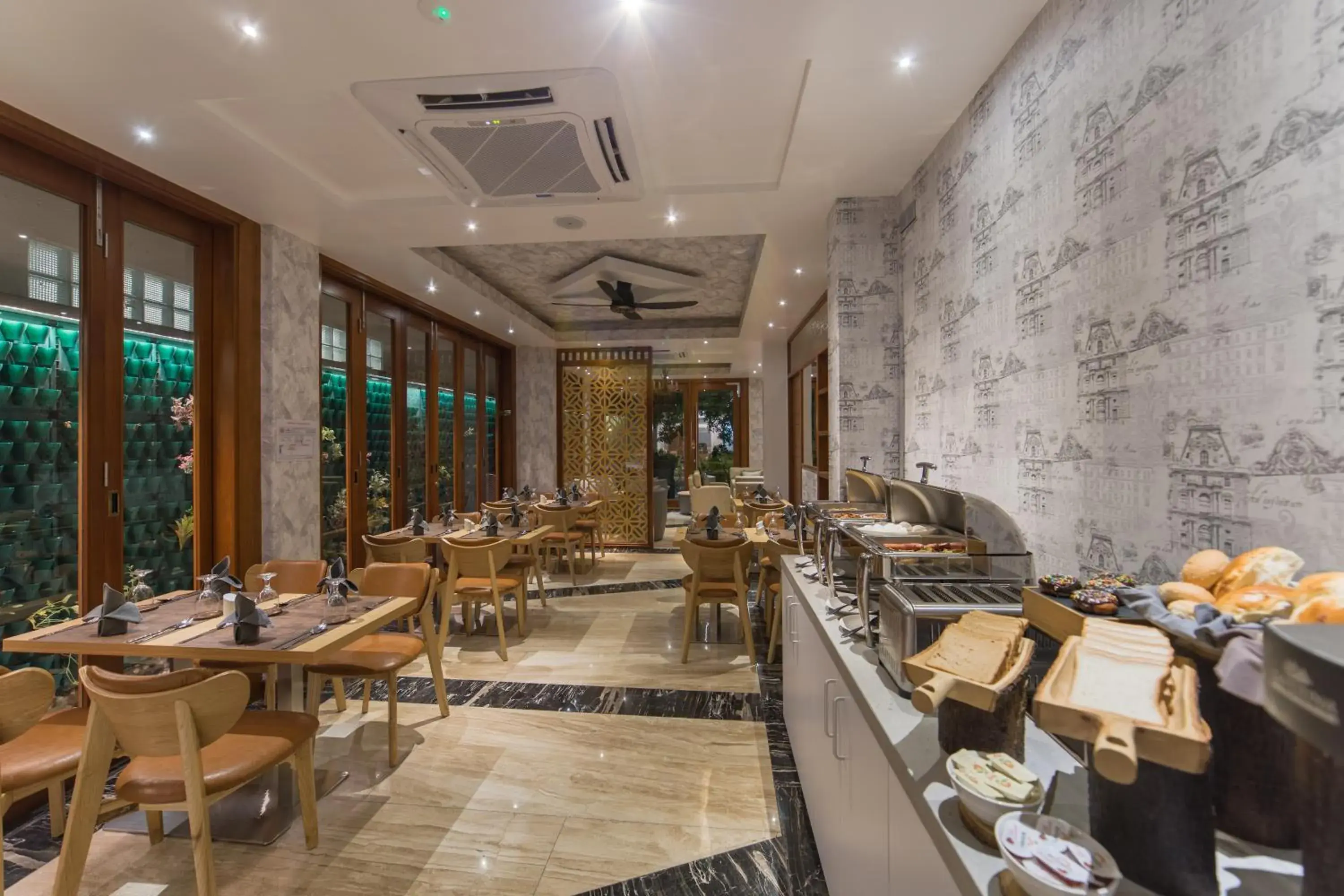 Restaurant/places to eat in Samann Host Restaurant/places to eat in Samann Host