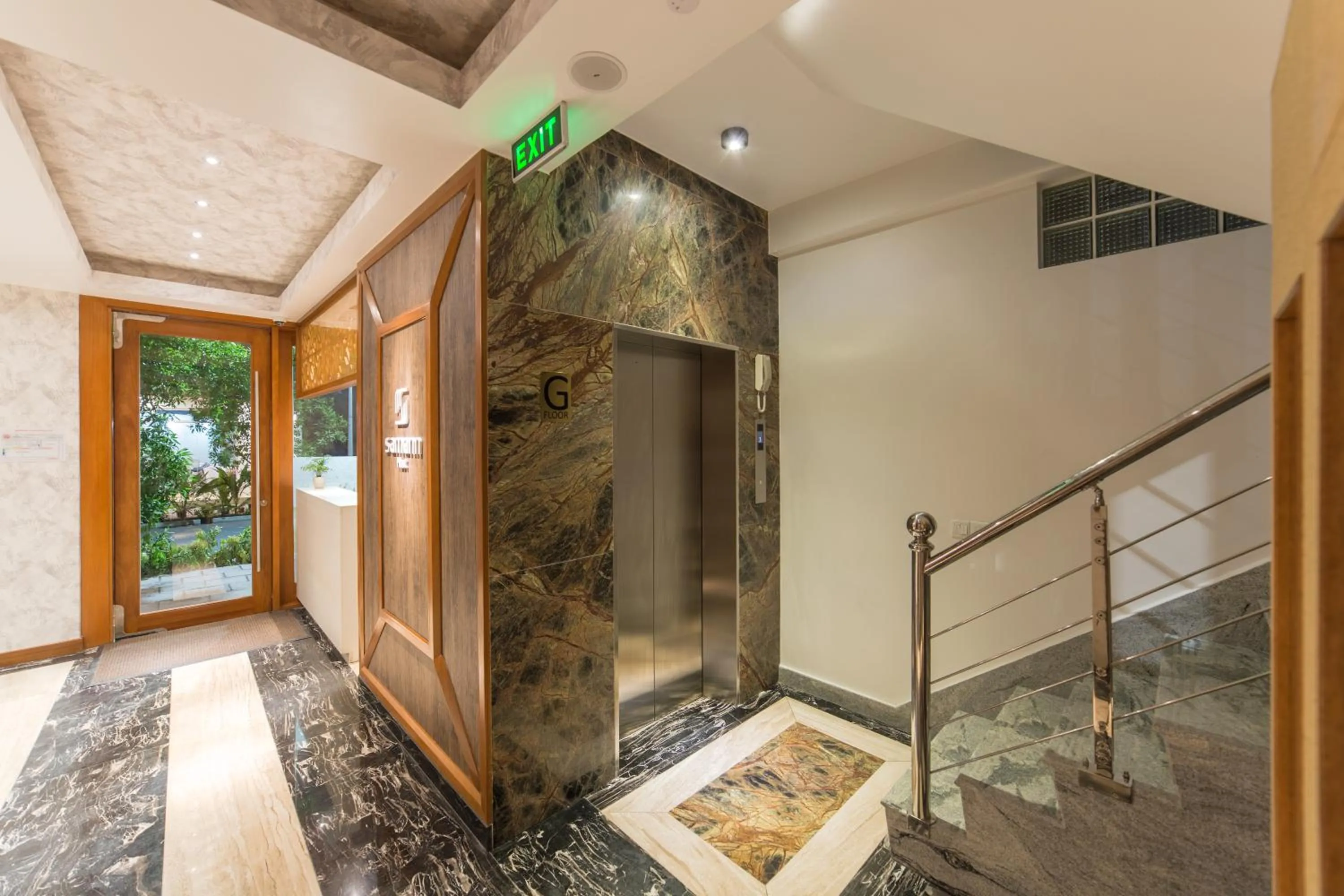 Property building in Samann Host