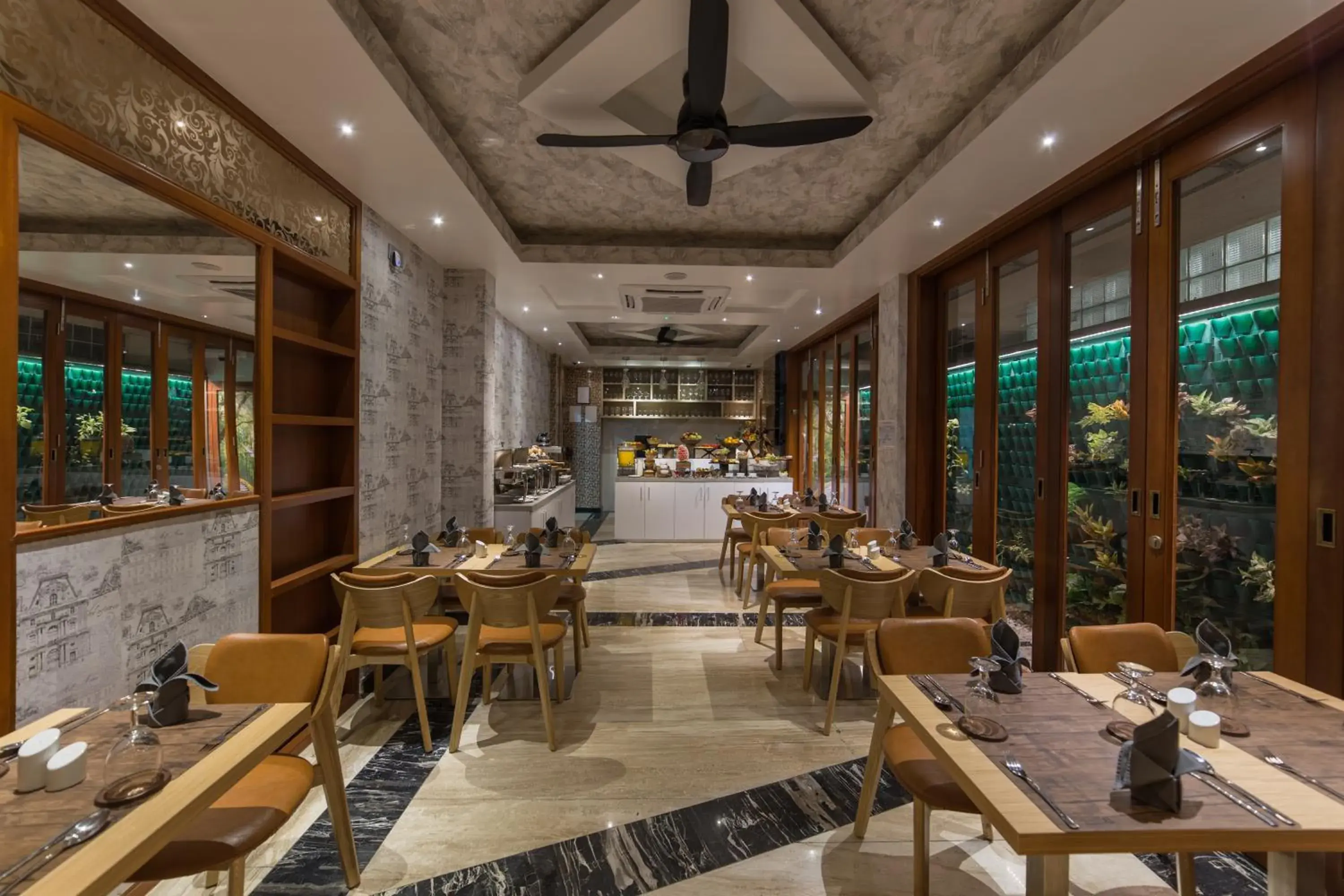 Restaurant/places to eat in Samann Host Restaurant/places to eat in Samann Host