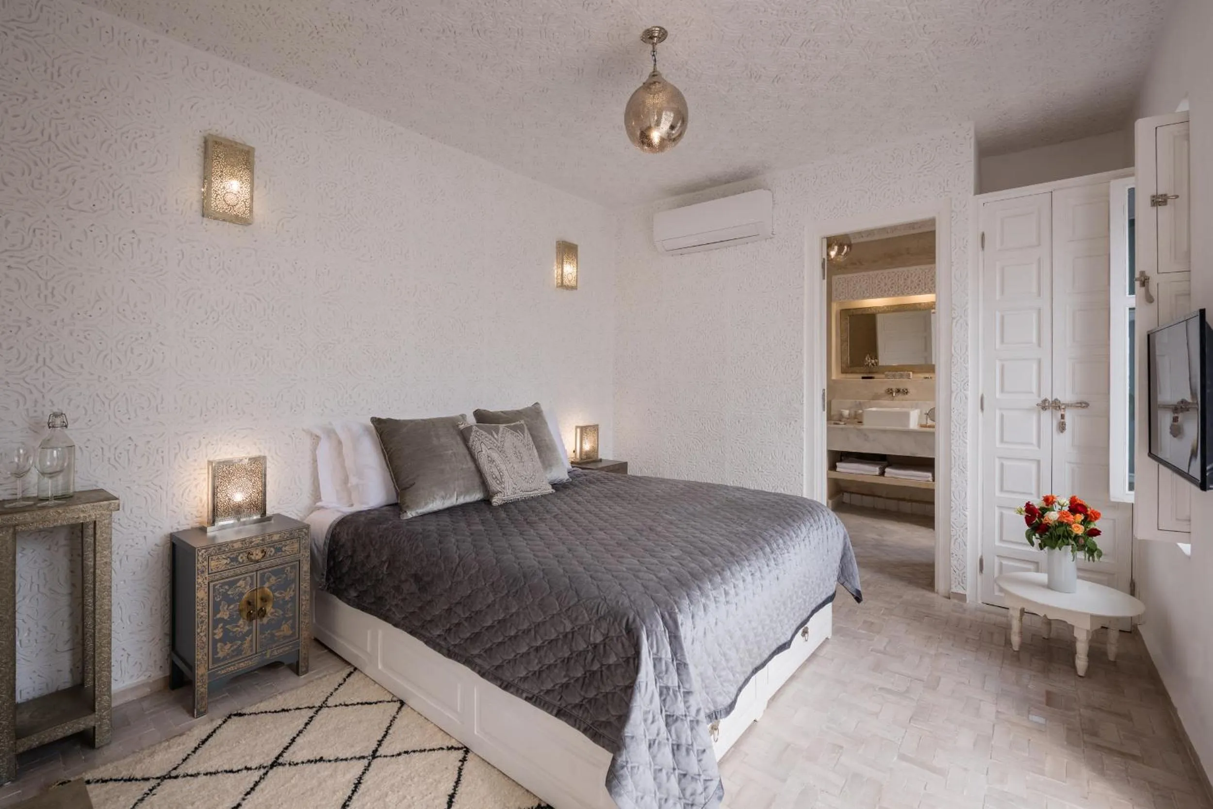 Photo of the whole room, Bed in Riad Spice by Marrakech Riad