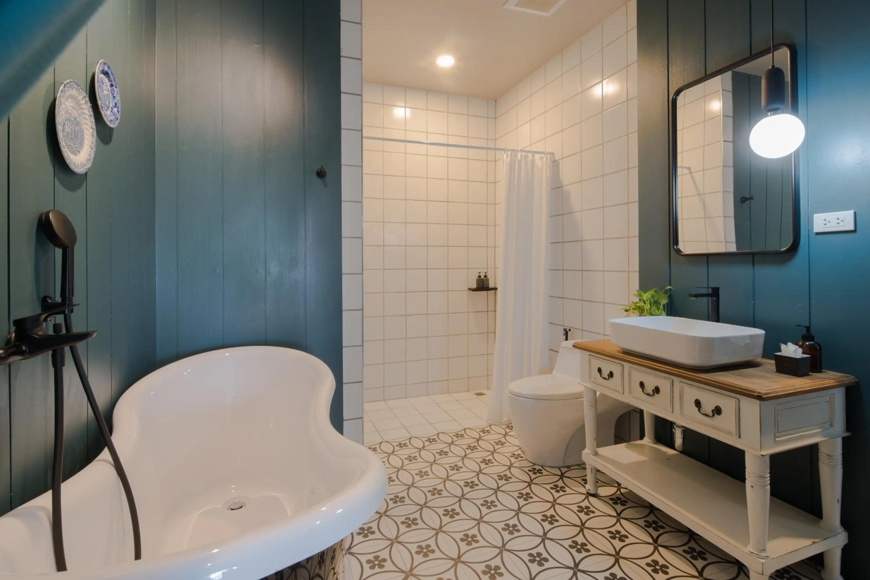 Shower in Blu Monkey Boutique Phuket Town