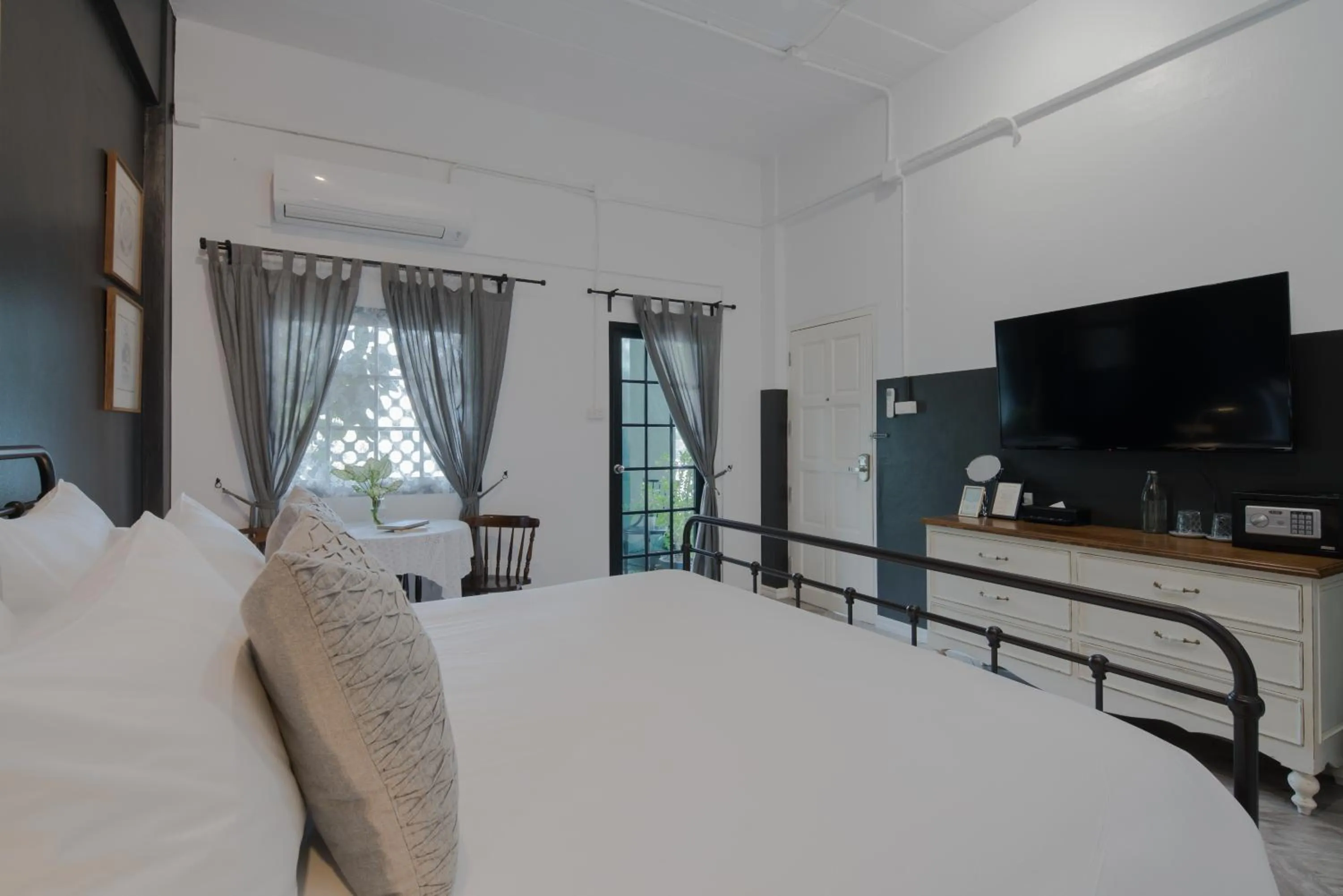 Bed in Blu Monkey Boutique Phuket Town