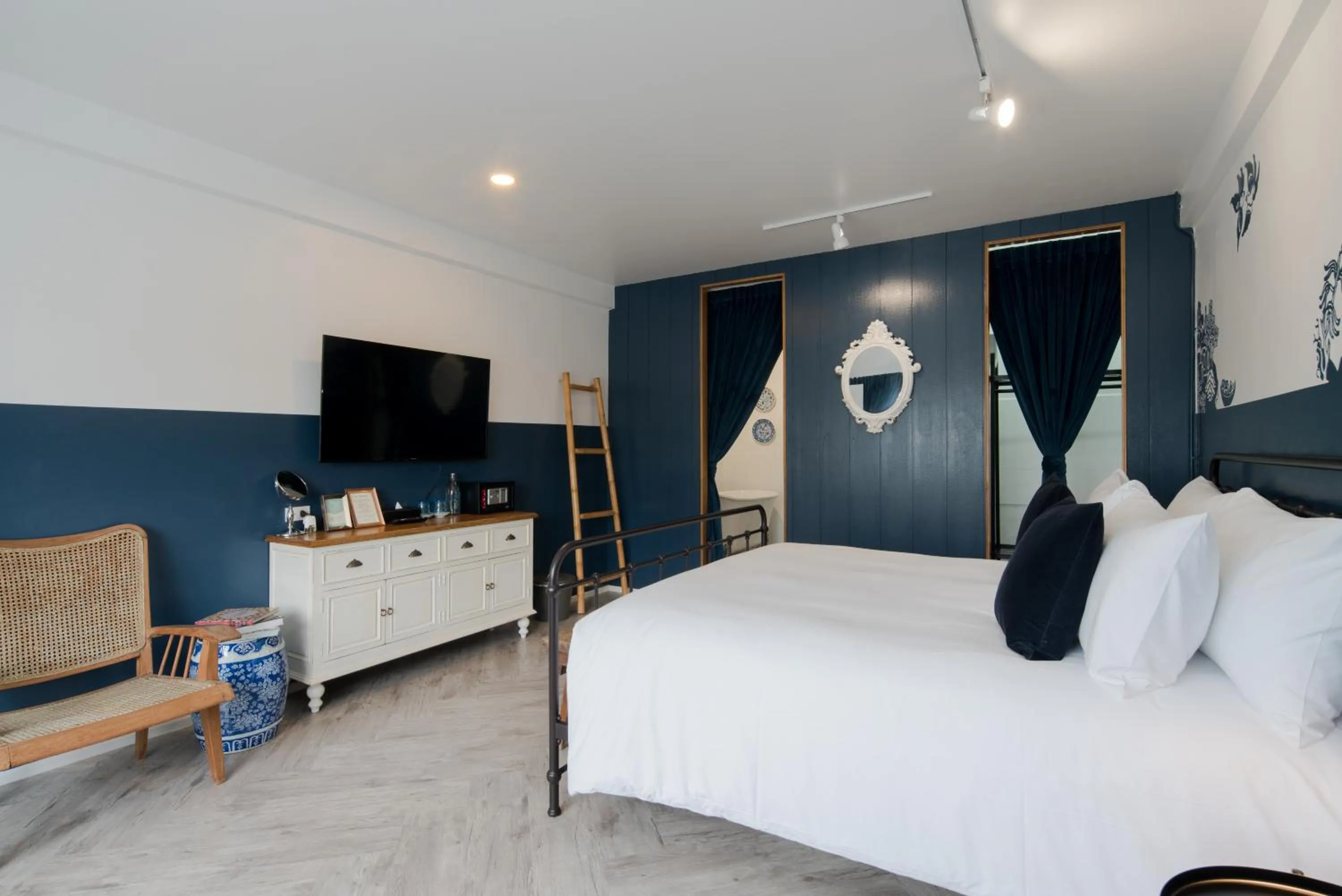 Property building, Bed in Blu Monkey Boutique Phuket Town