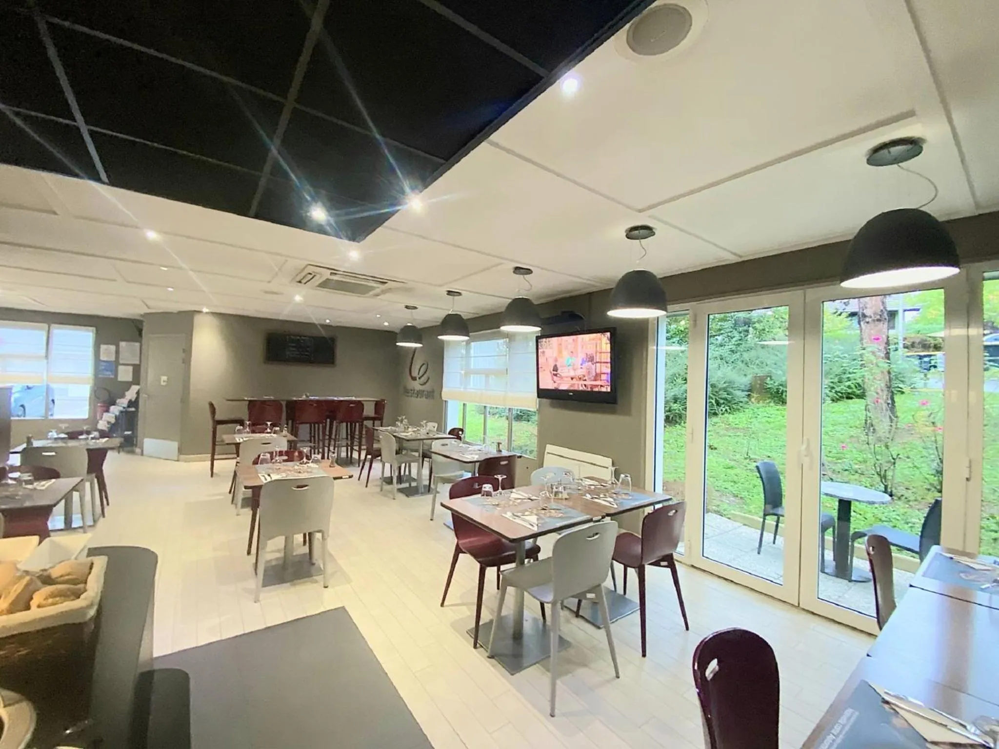 Restaurant/places to eat in Campanile Annecy - Cran Gevrier