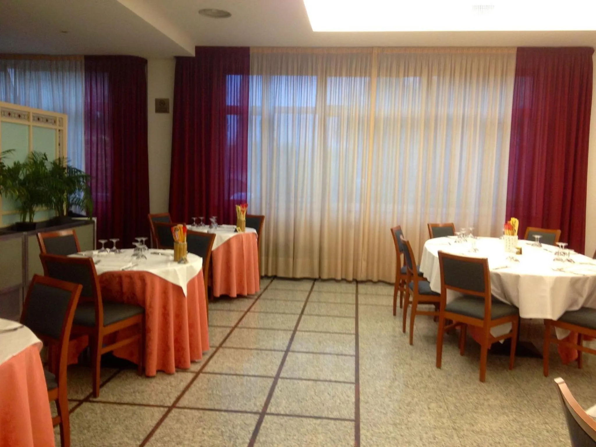Restaurant/places to eat in Hotel Ristorante Anita