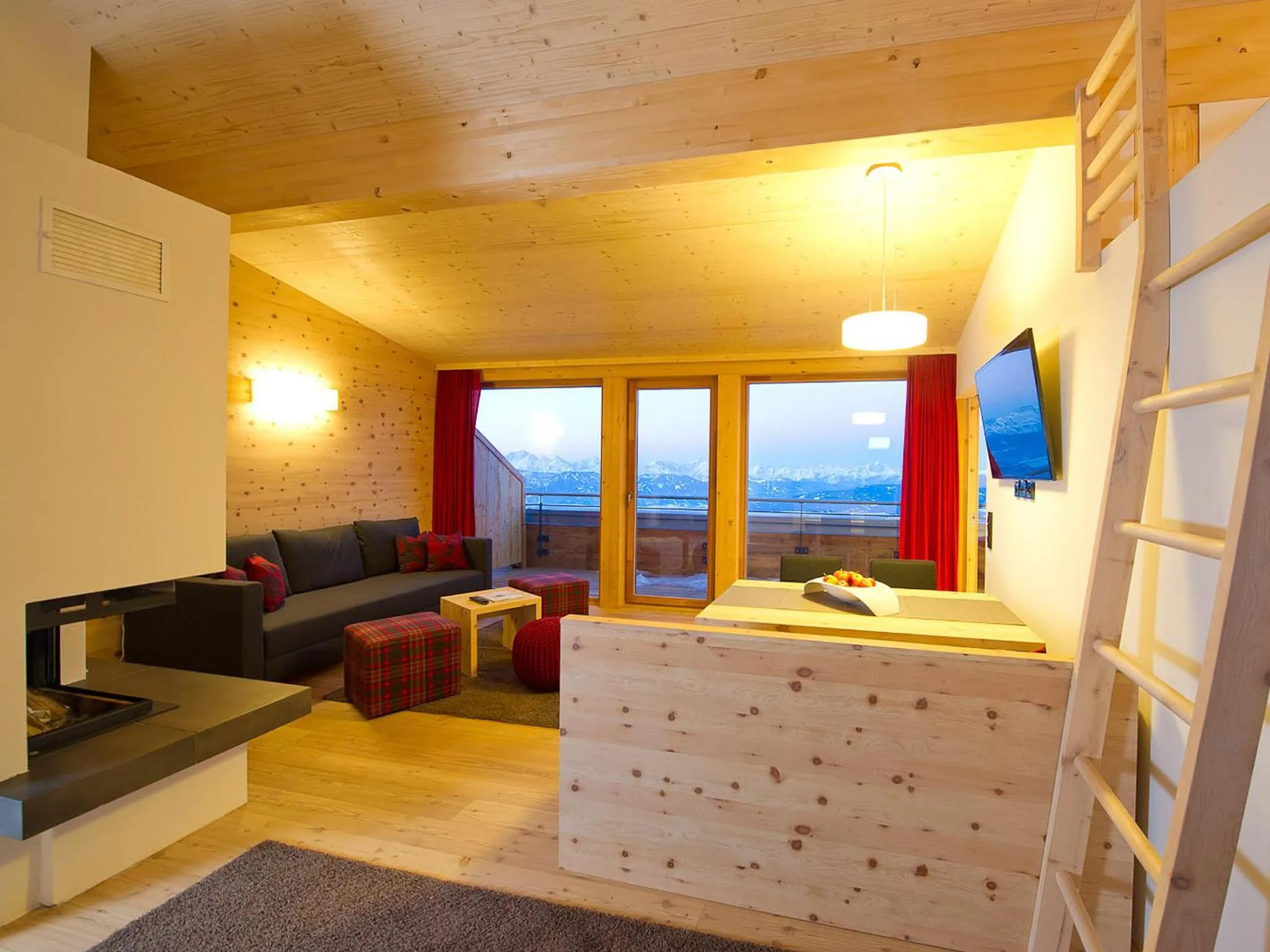 Living room in Alpinhotel Pacheiner