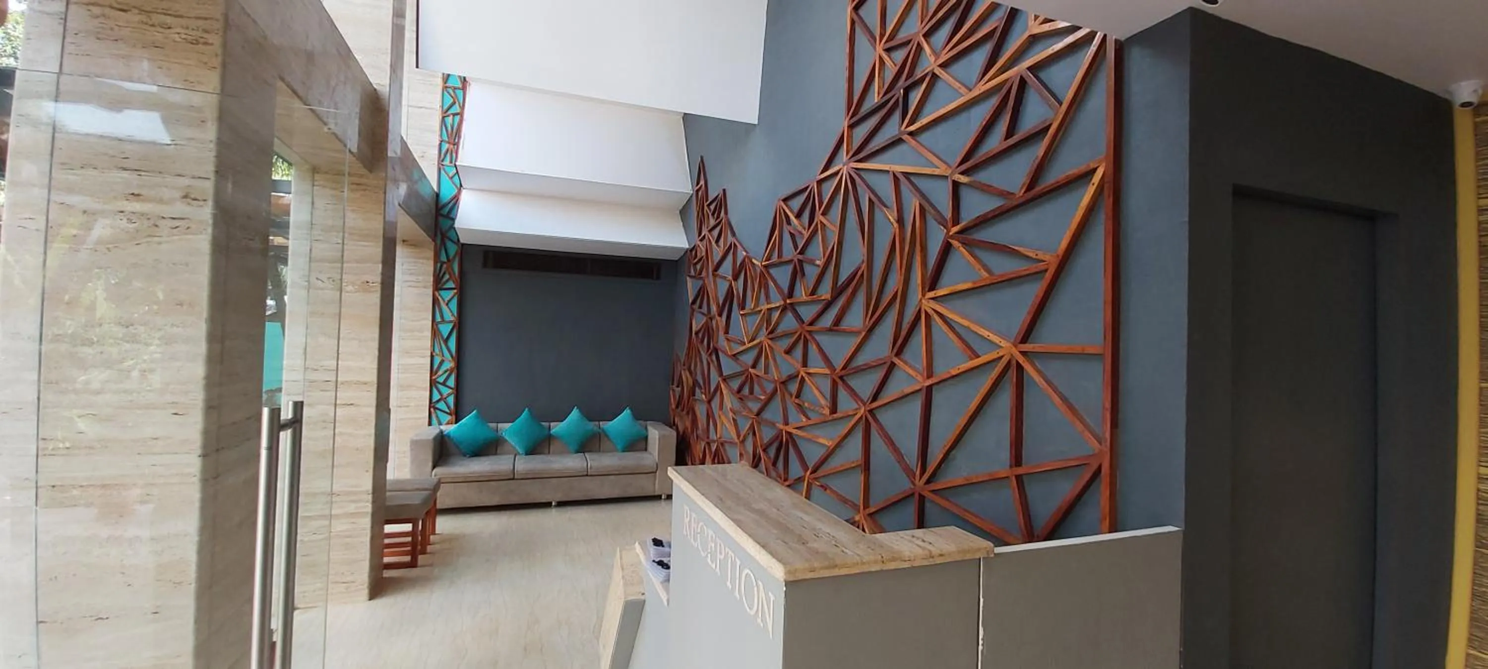 Facade/entrance in Hotel Ami Grace