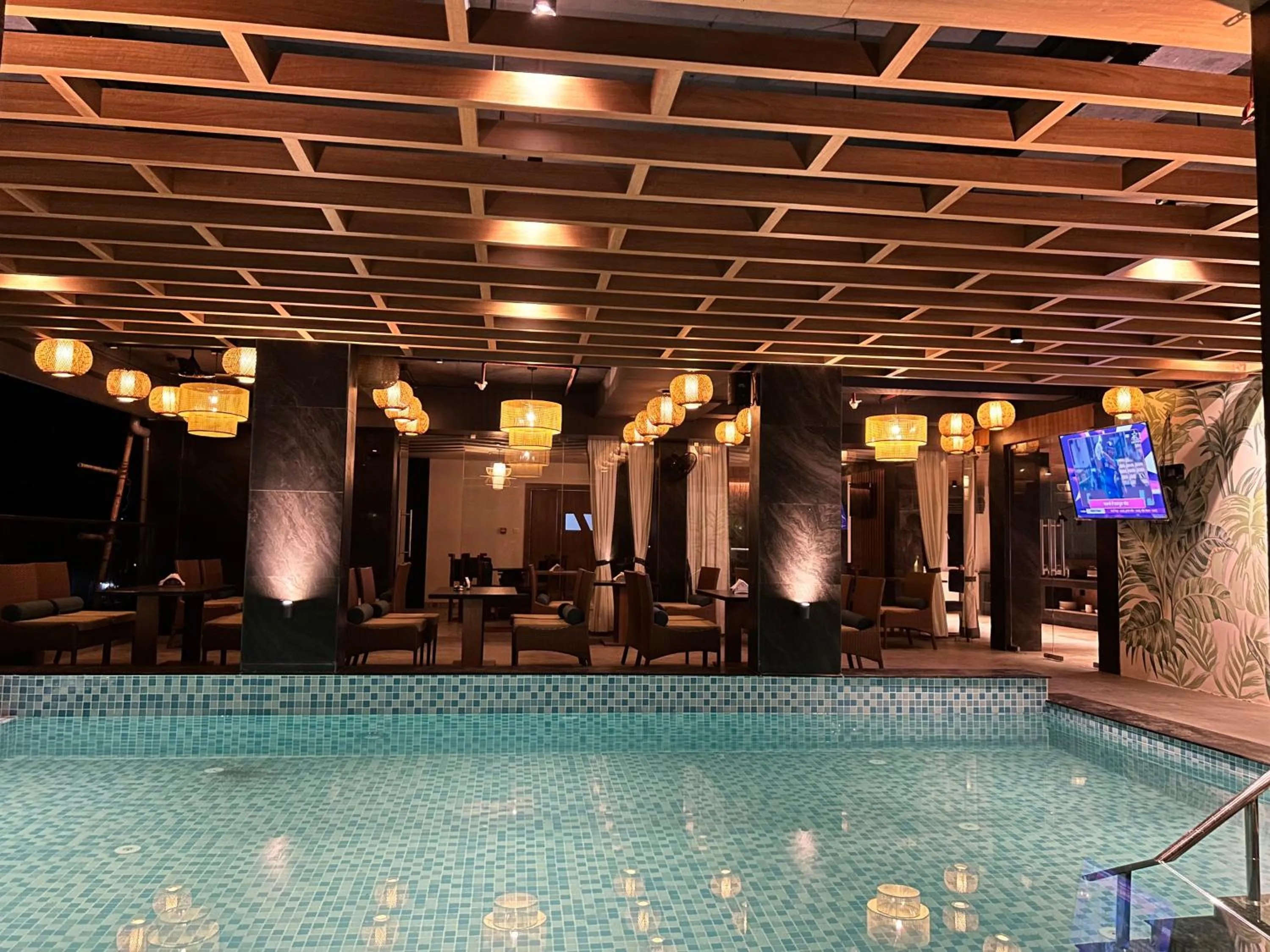 Swimming pool in Hotel Ami Grace