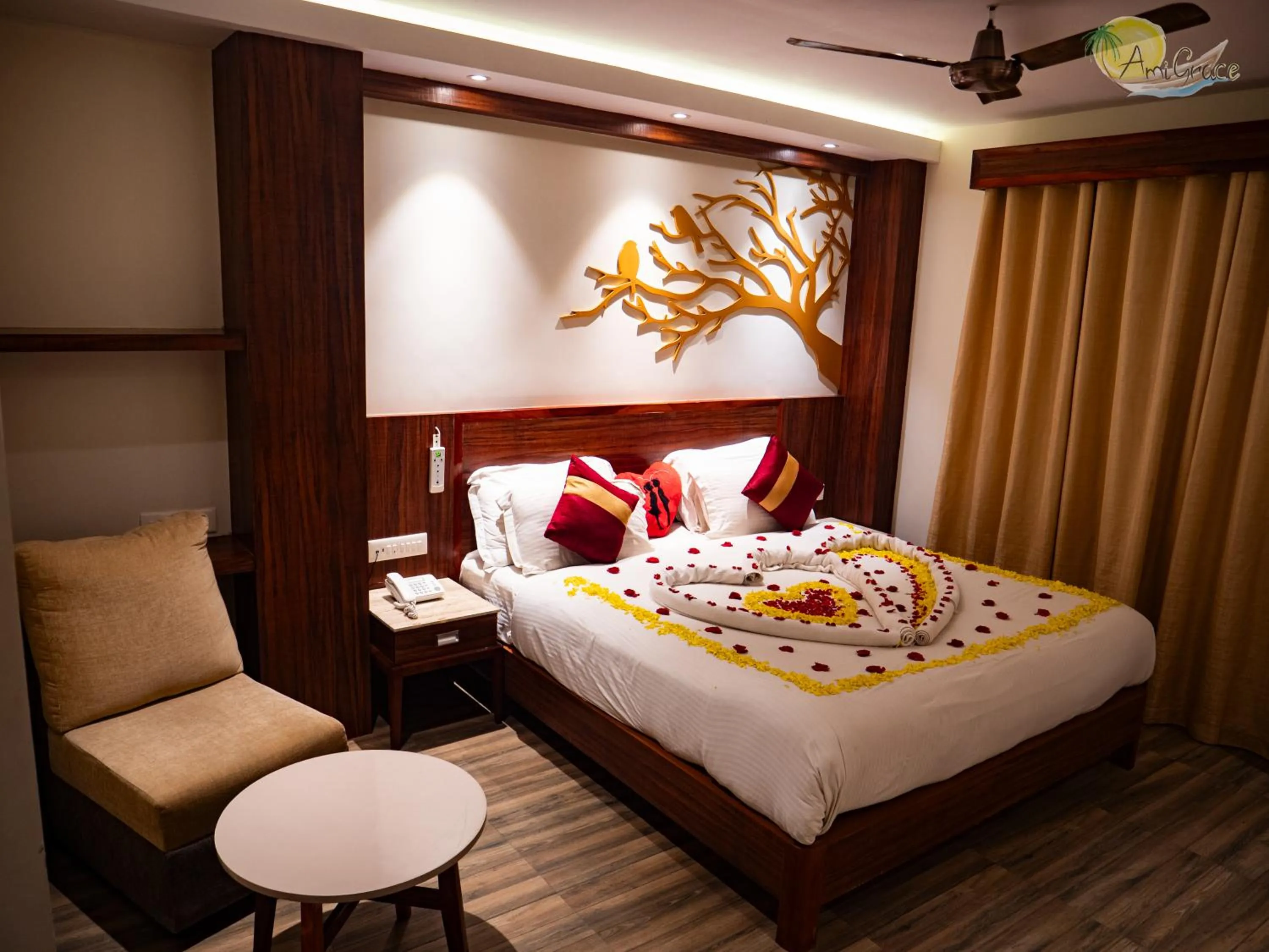 Restaurant/places to eat, Bed in Hotel Ami Grace