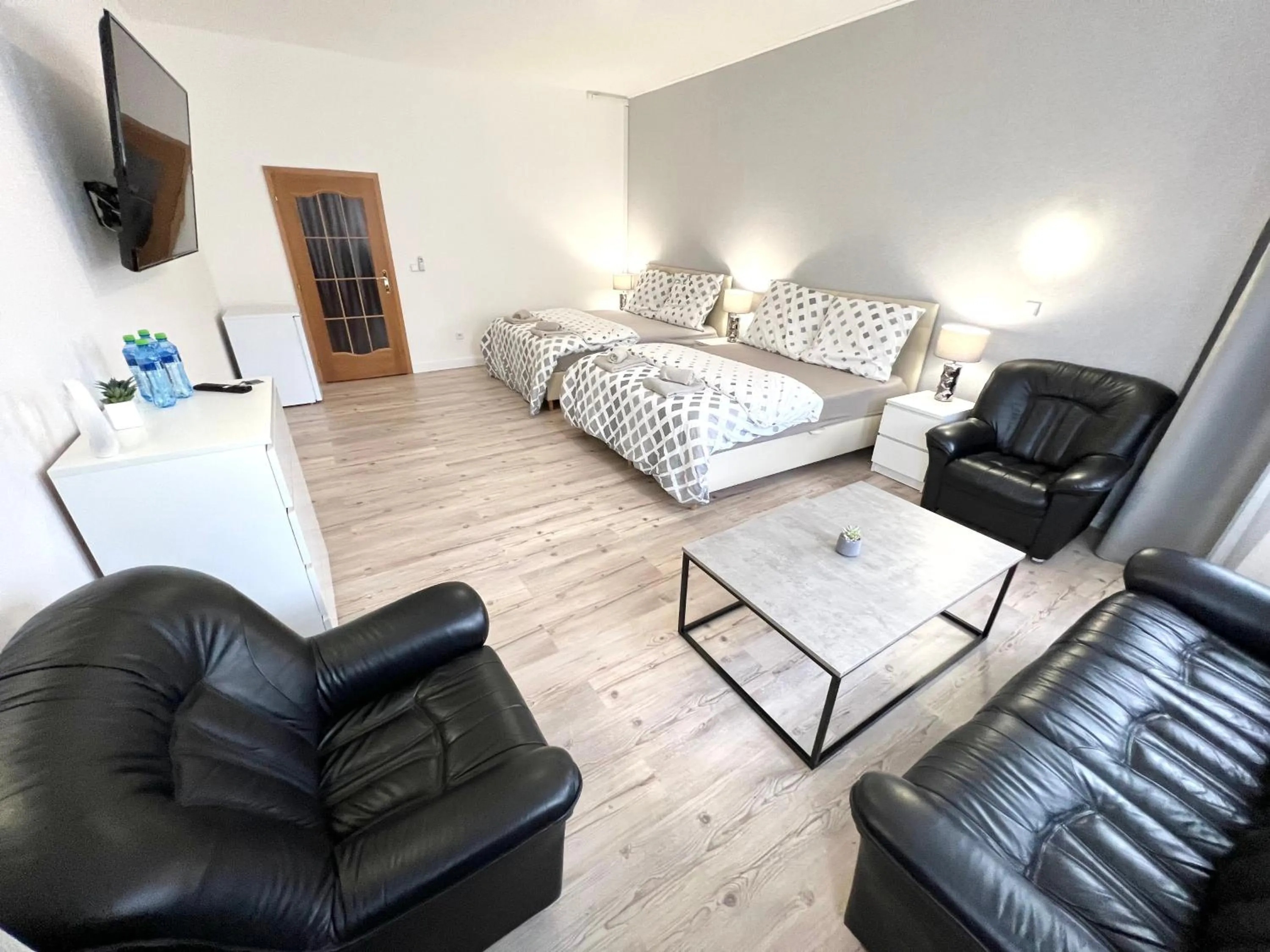 GrandLux Villa & Spa