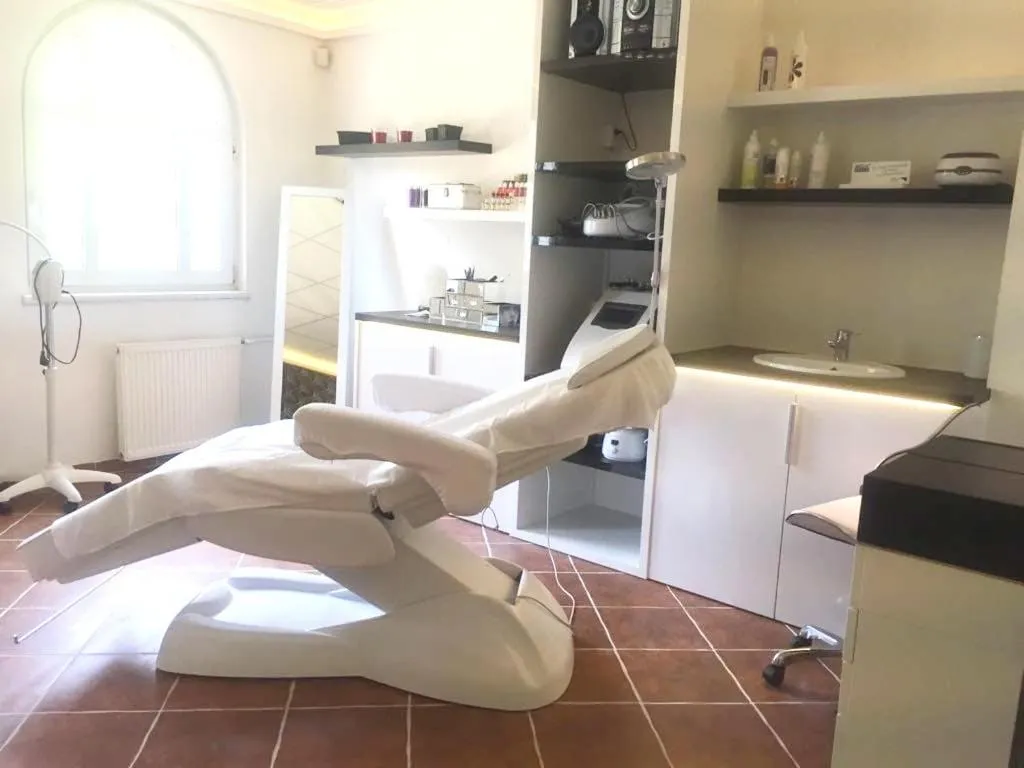 GrandLux Villa & Spa