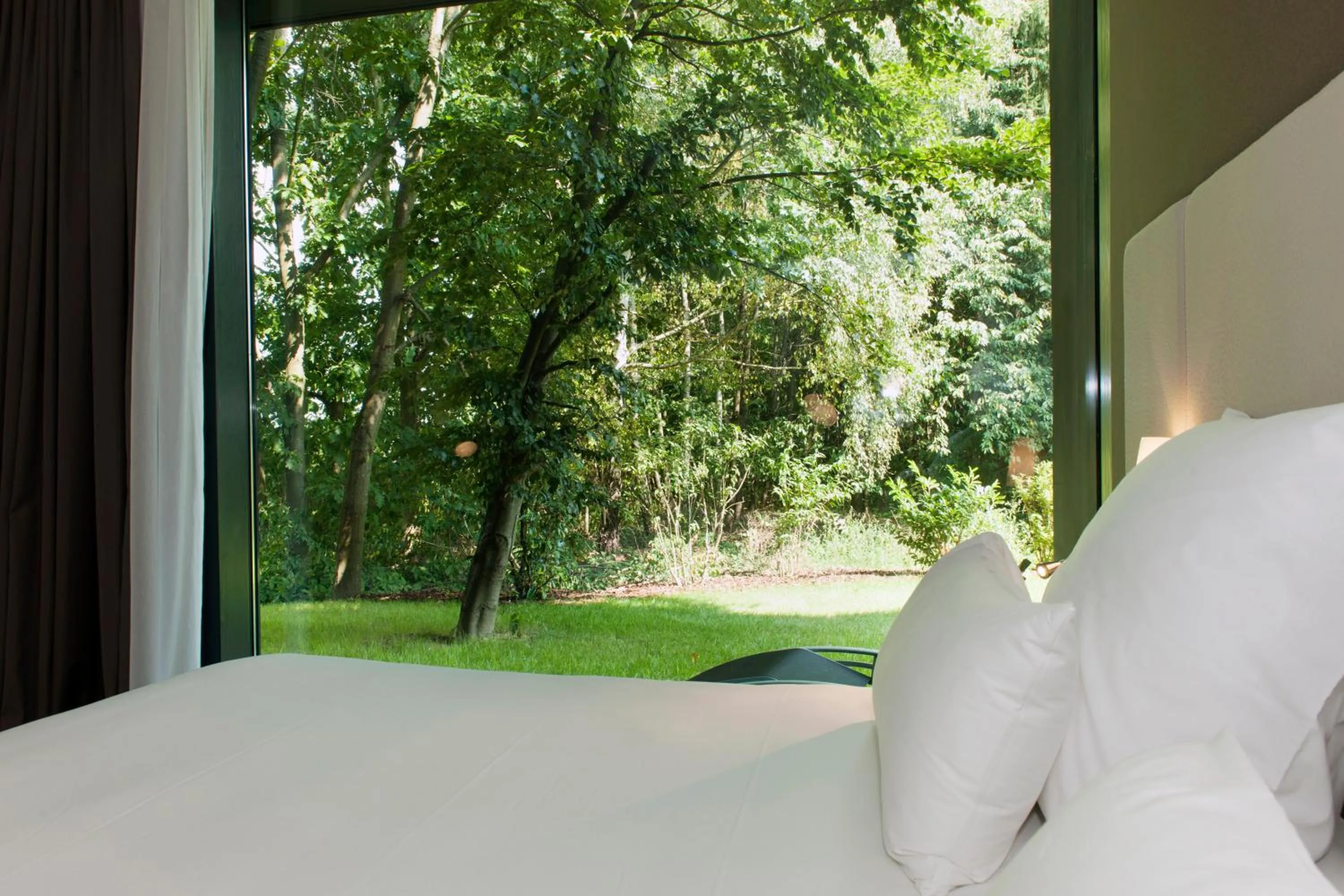 Bed in La Source Des Sens