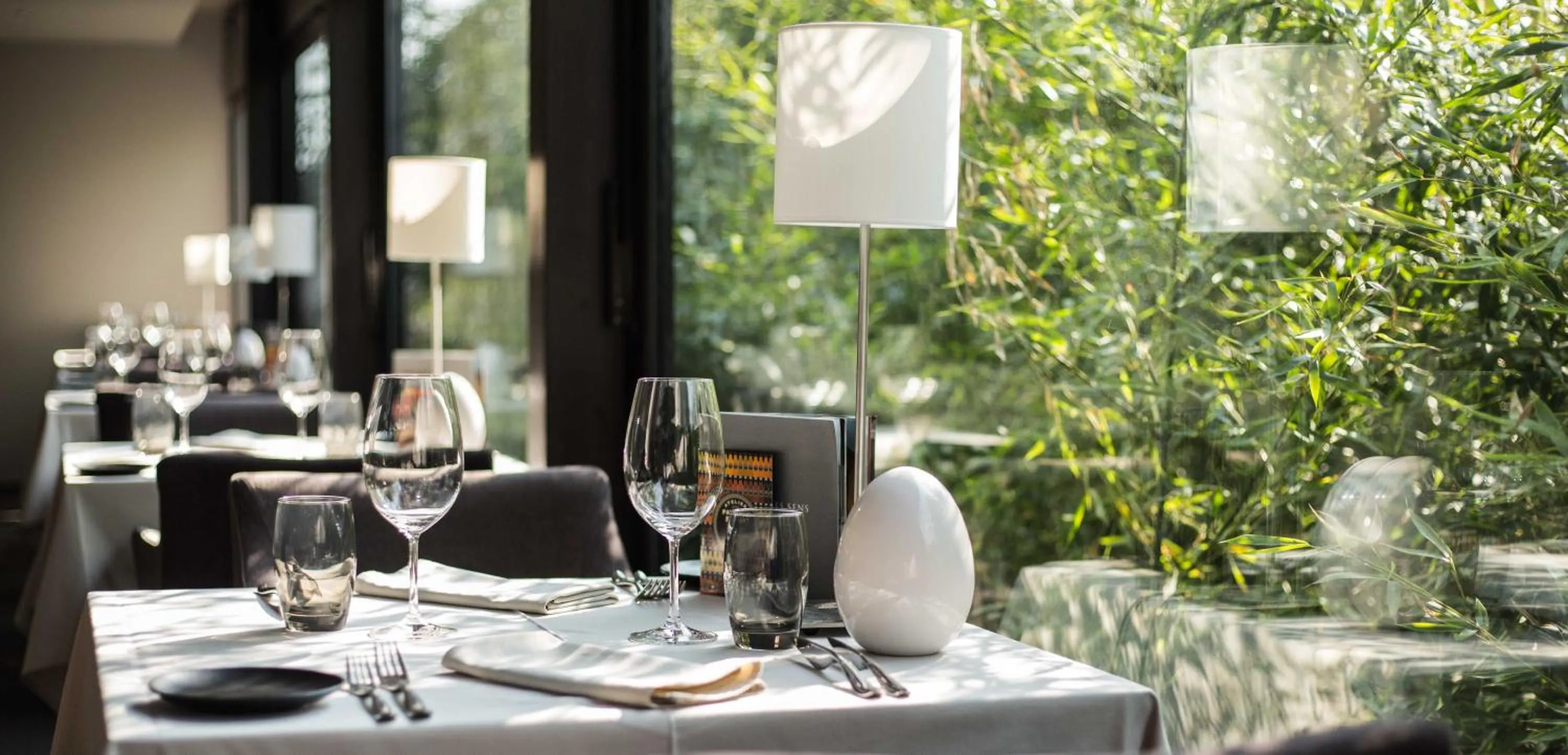 Restaurant/places to eat in La Source Des Sens