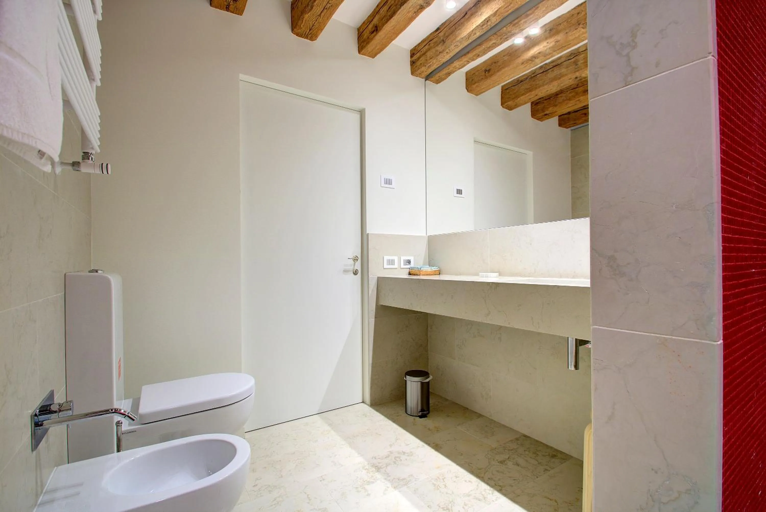 Toilet in GrandCanal-Red
