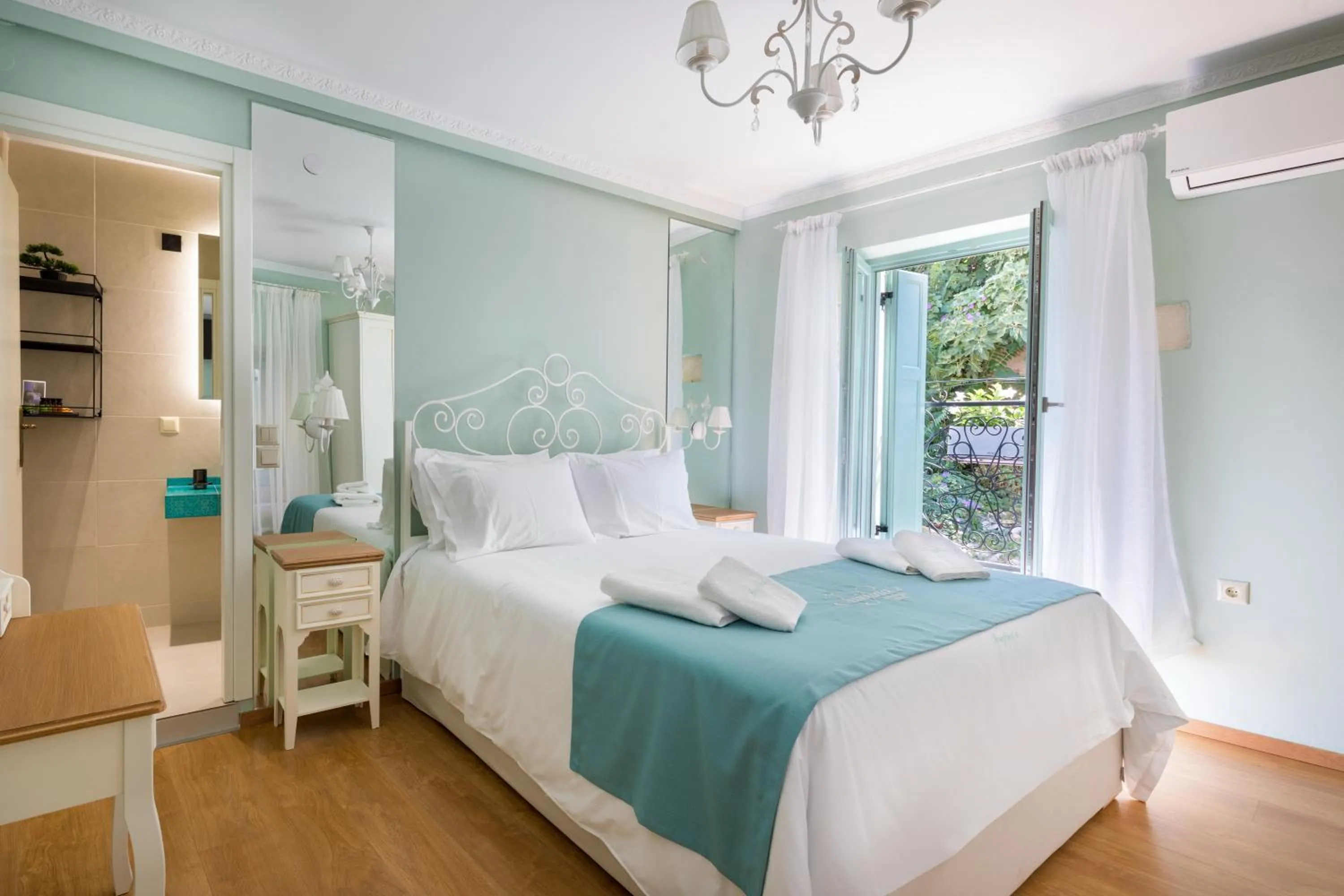 Iosifinas Boutique House
