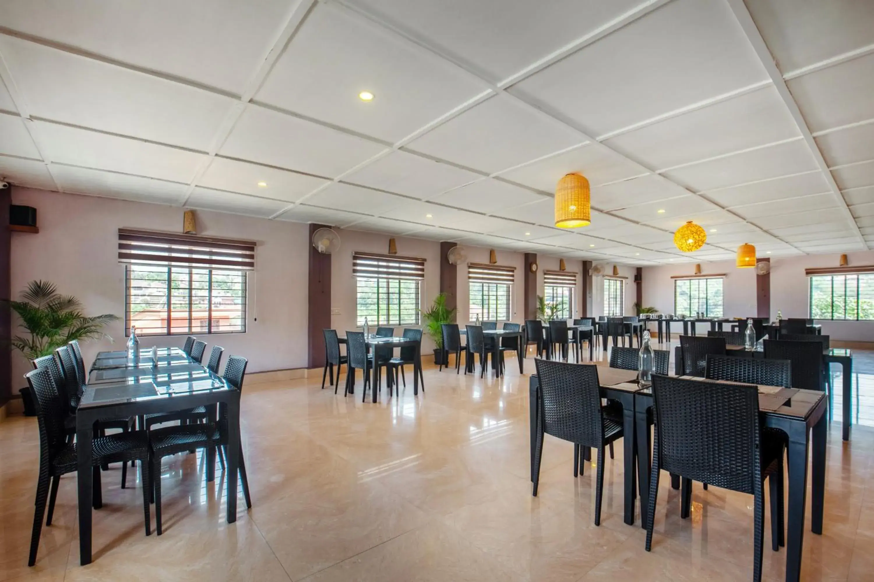 Restaurant/places to eat in Treebo New Redfern, Madikeri Restaurant/places to eat in Treebo New Redfern, Madikeri