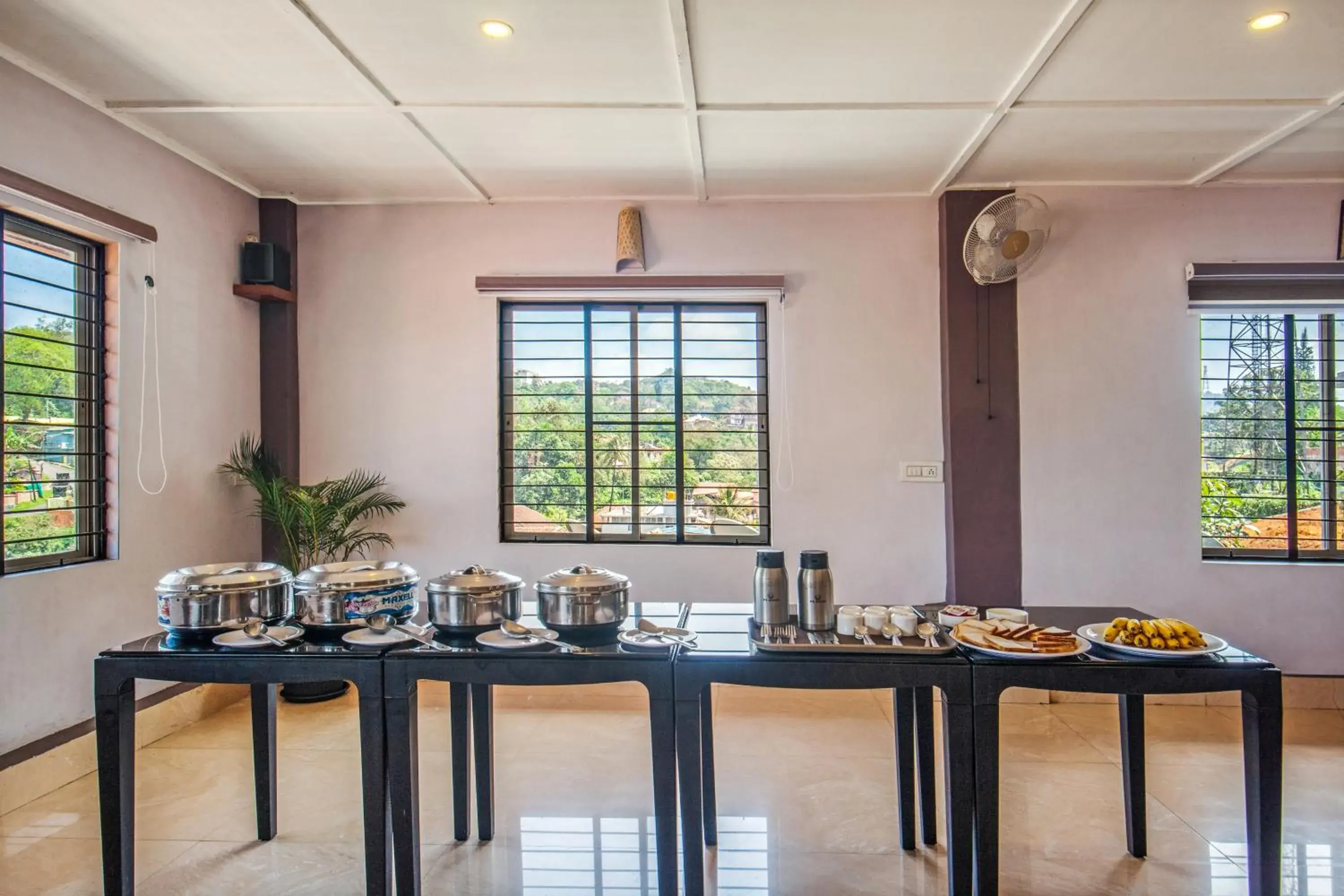 Restaurant/places to eat in Treebo New Redfern, Madikeri Restaurant/places to eat in Treebo New Redfern, Madikeri