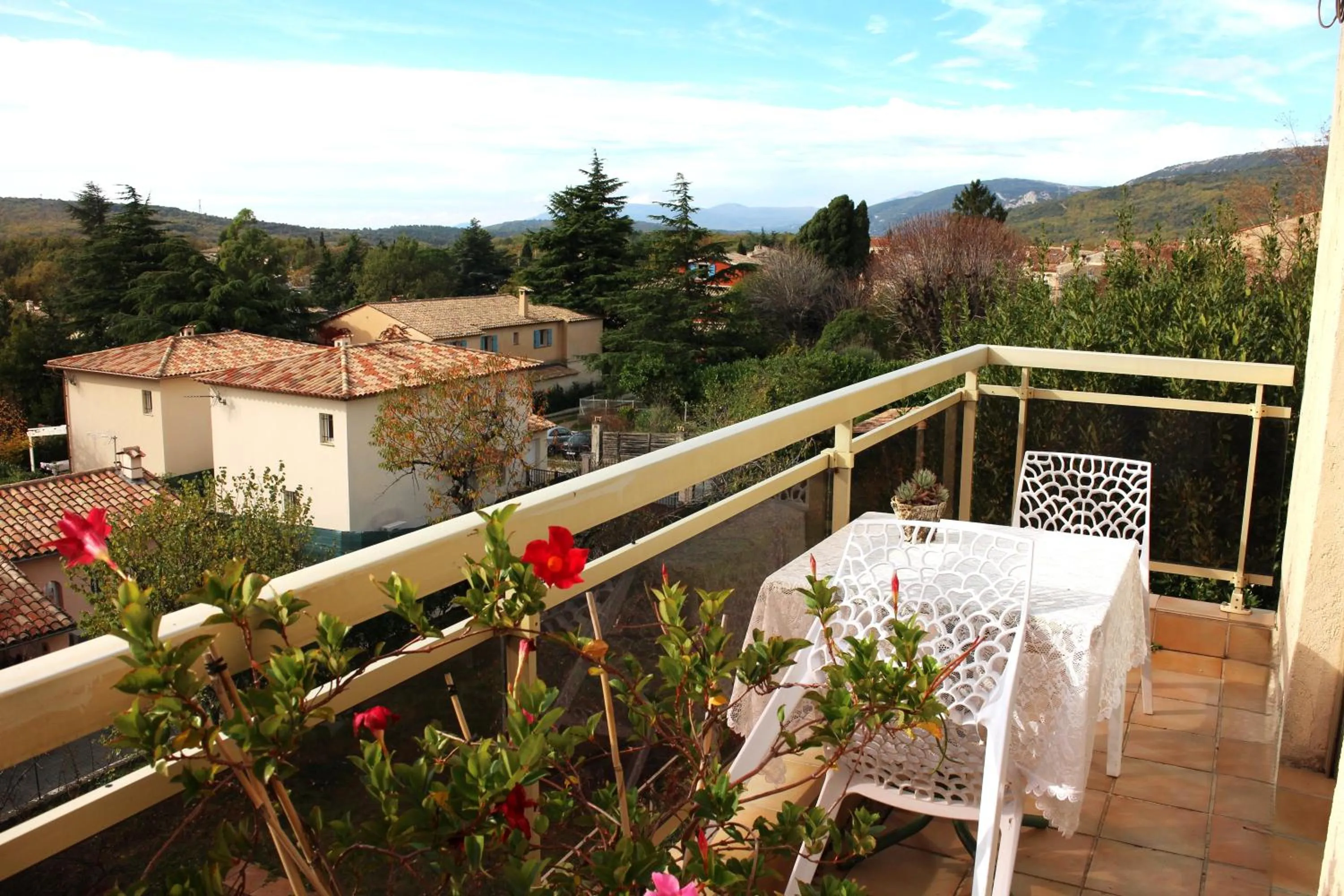 Bedroom in Logis Le Relais Imperial