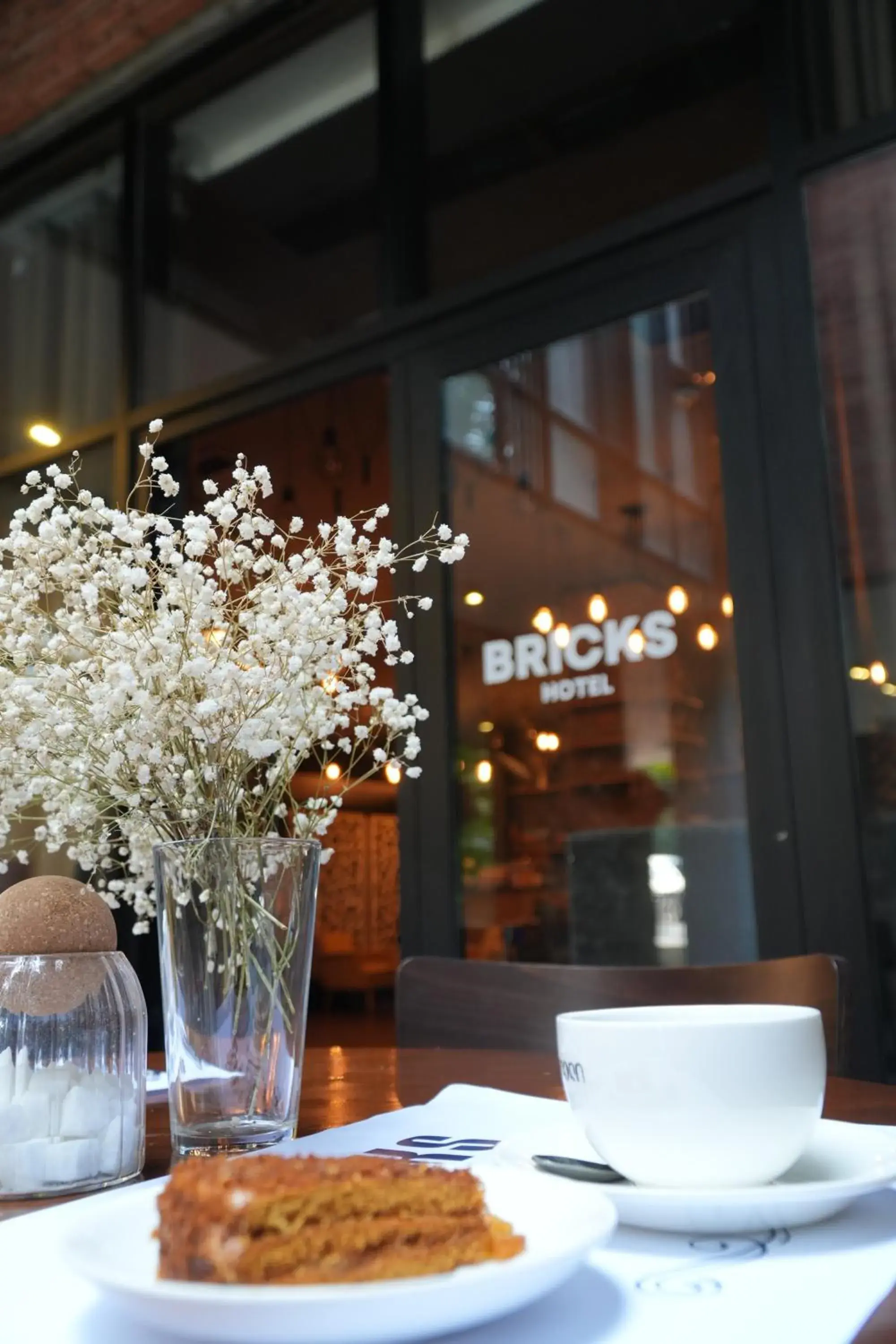 Breakfast in Bricks Hotel Breakfast in Bricks Hotel