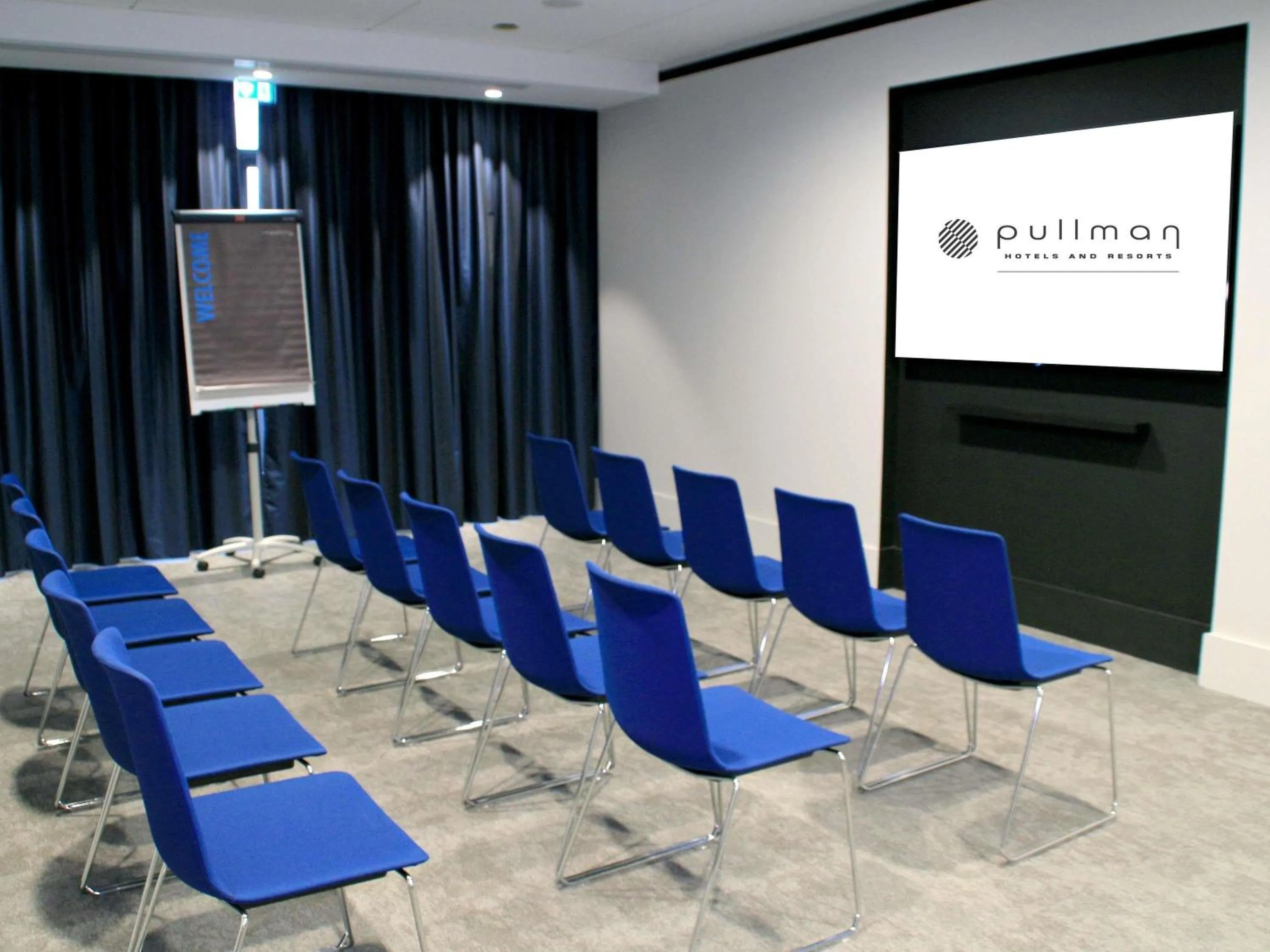 Meeting/conference room in Pullman Bordeaux Lac