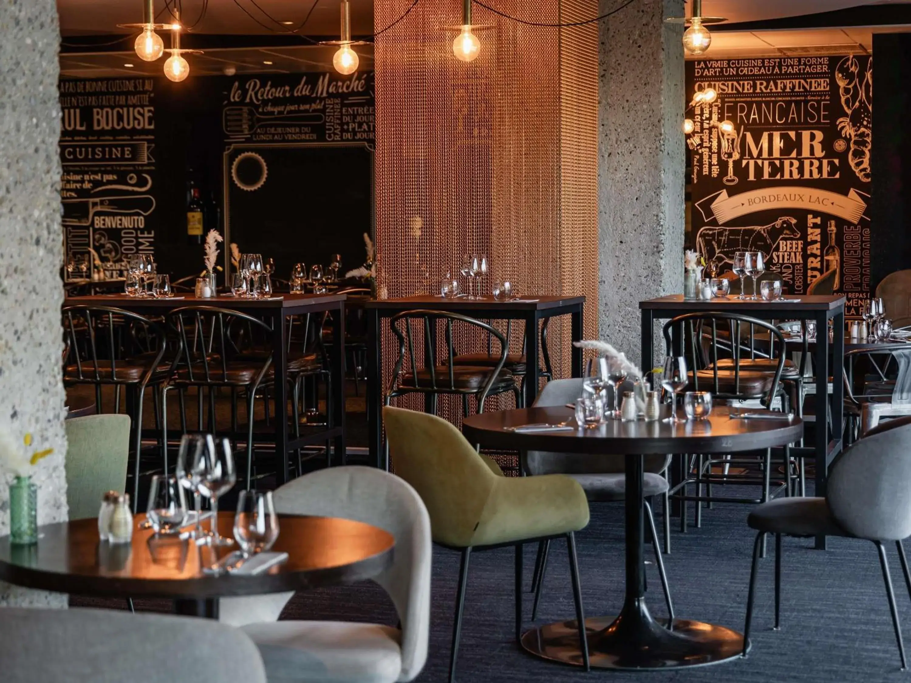 Property building in Pullman Bordeaux Lac Property building in Pullman Bordeaux Lac