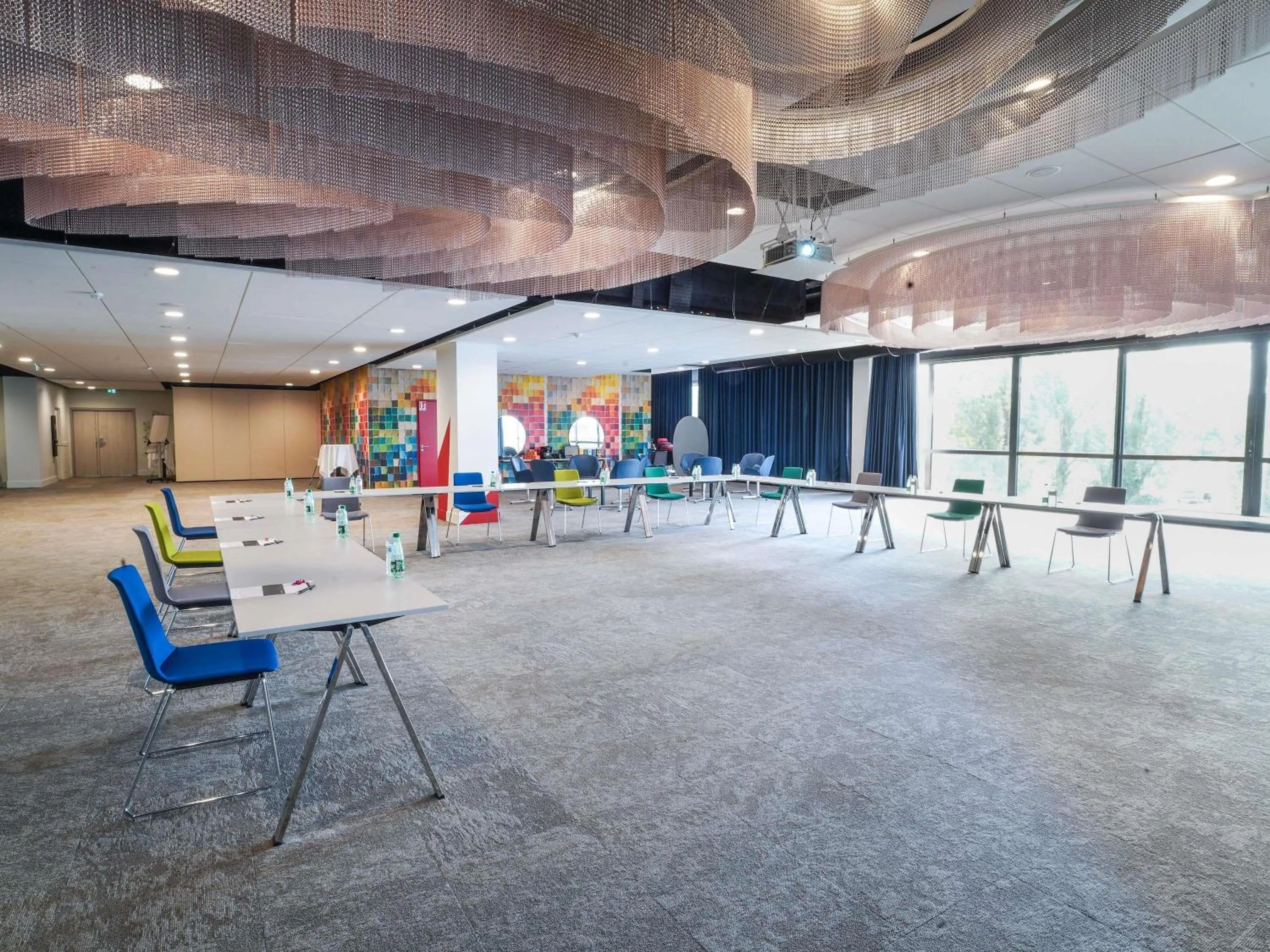 Meeting/conference room in Pullman Bordeaux Lac