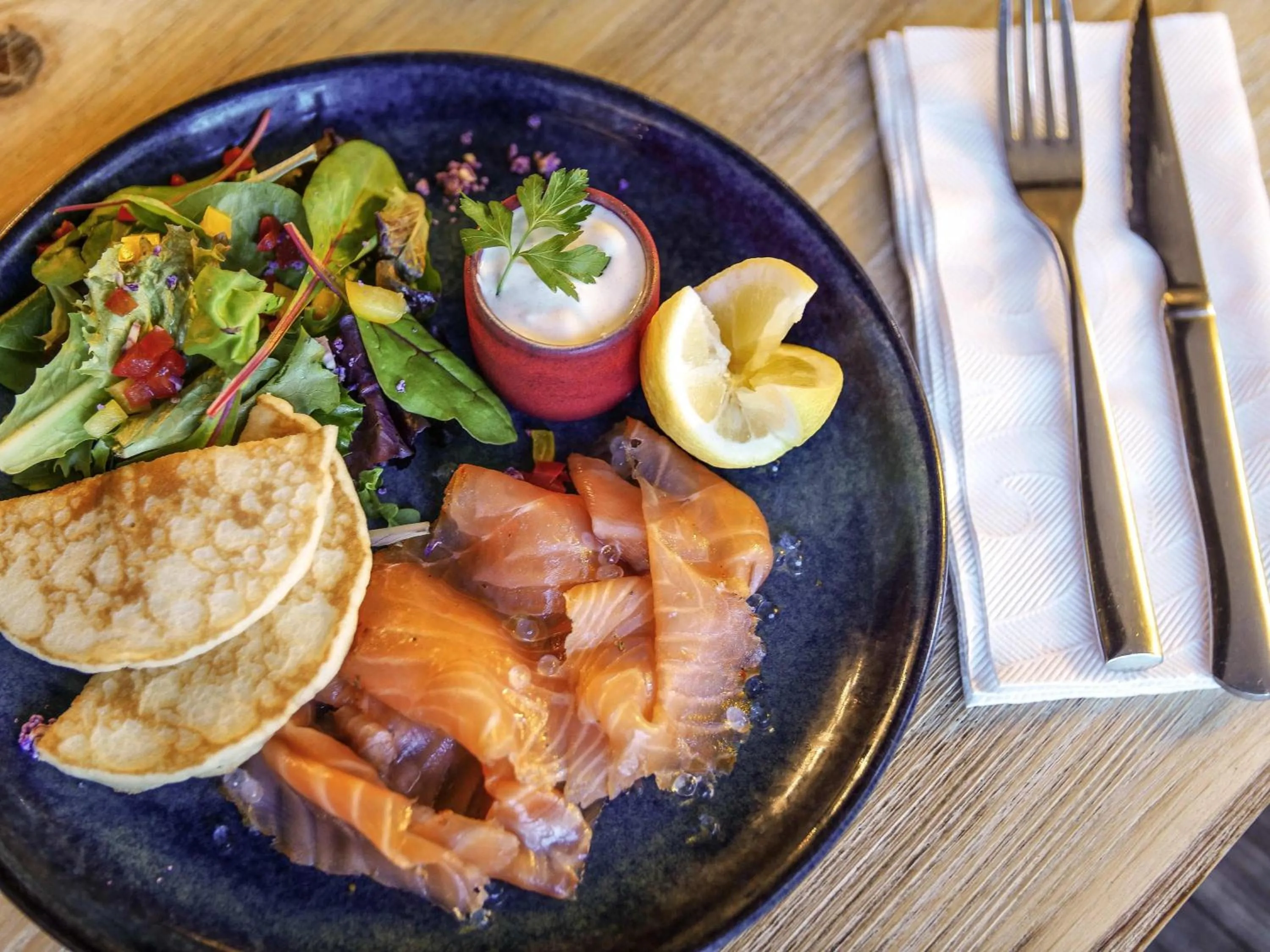 Restaurant/places to eat in Pullman Bordeaux Lac