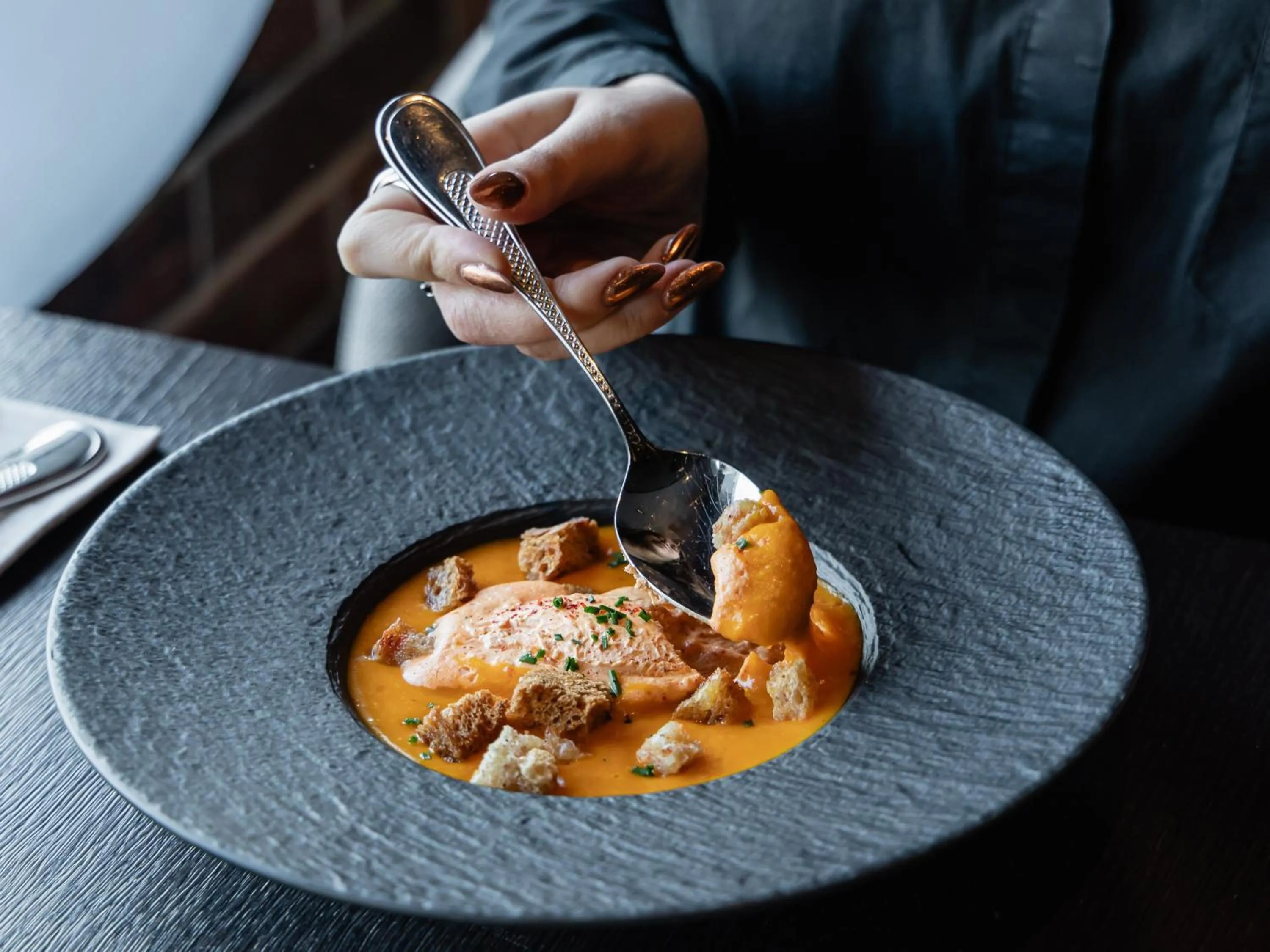 Restaurant/places to eat in Pullman Bordeaux Lac