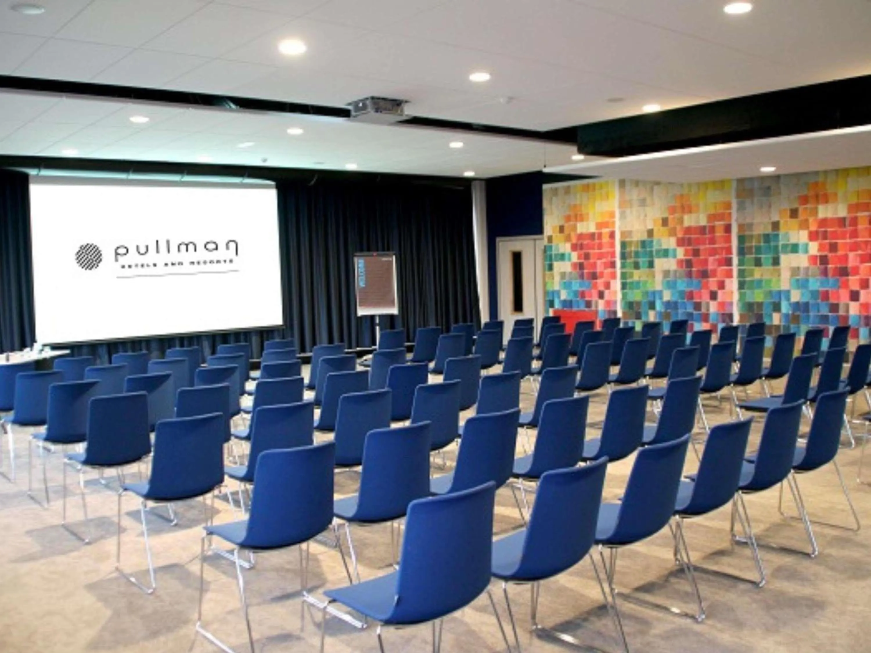 Meeting/conference room in Pullman Bordeaux Lac